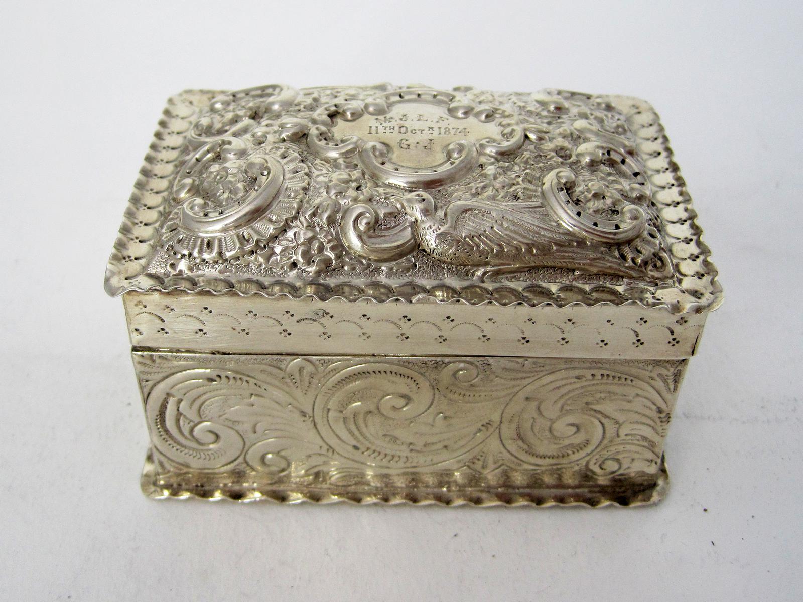 Decorative Rectangular William Comyns Victorian Silver Box (1 of 8)