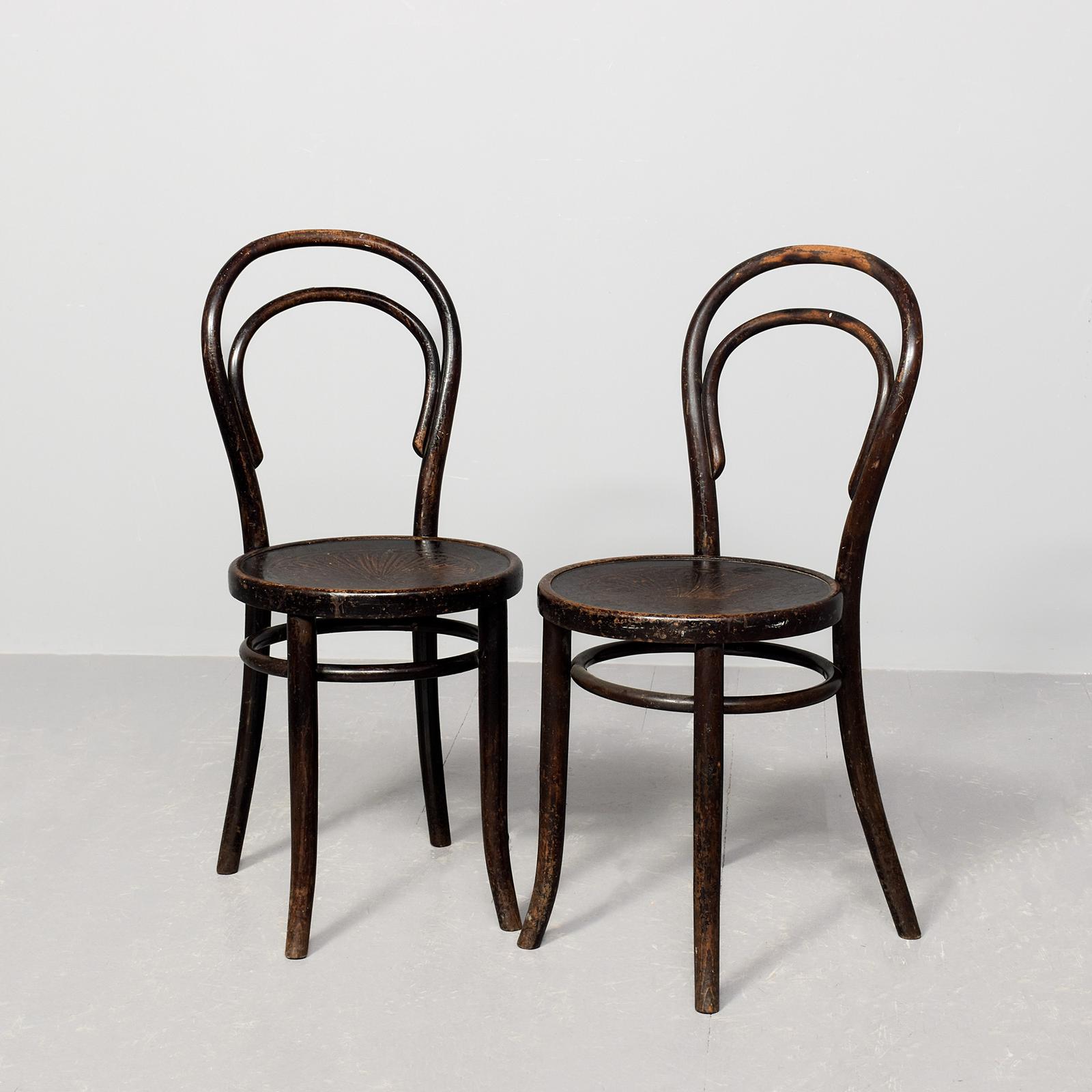 Pair of Classic Thonet Bentwood Chairs (1 of 5) Pair of Classic Thonet Bentwood Chairs (1 of 5)