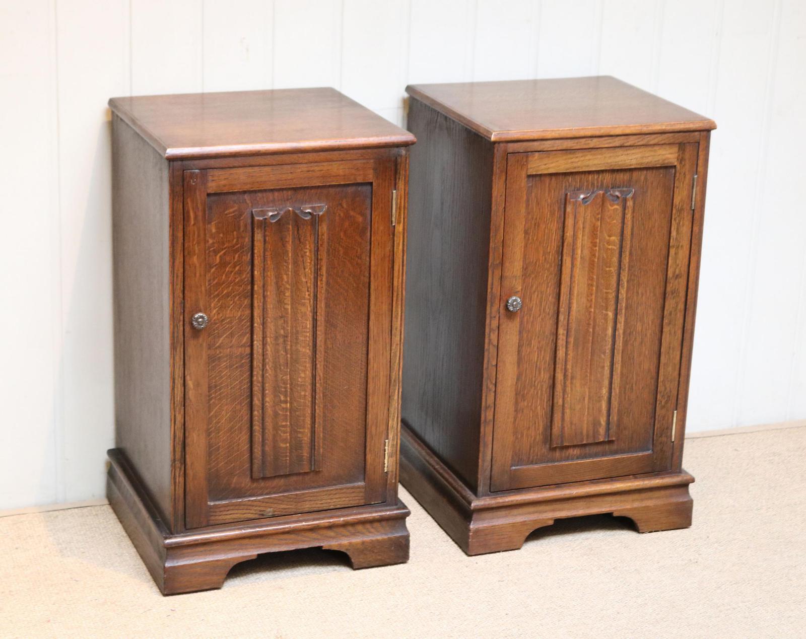 Pair of Oak Bedside Cabinets (1 of 12) Pair of Oak Bedside Cabinets (1 of 12)