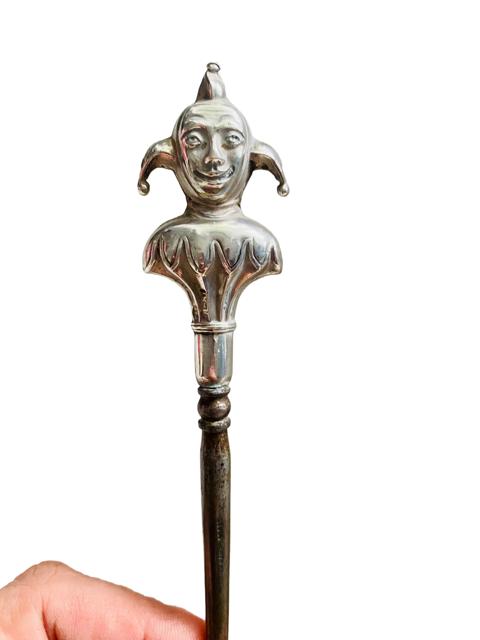 Antique Sterling Silver Figural Double Sided Jester Novelty Button Hook Birmingham 1910 (1 of 10) Antique Sterling Silver Figural Double Sided Jester Novelty Button Hook Birmingham 1910 (1 of 10)
