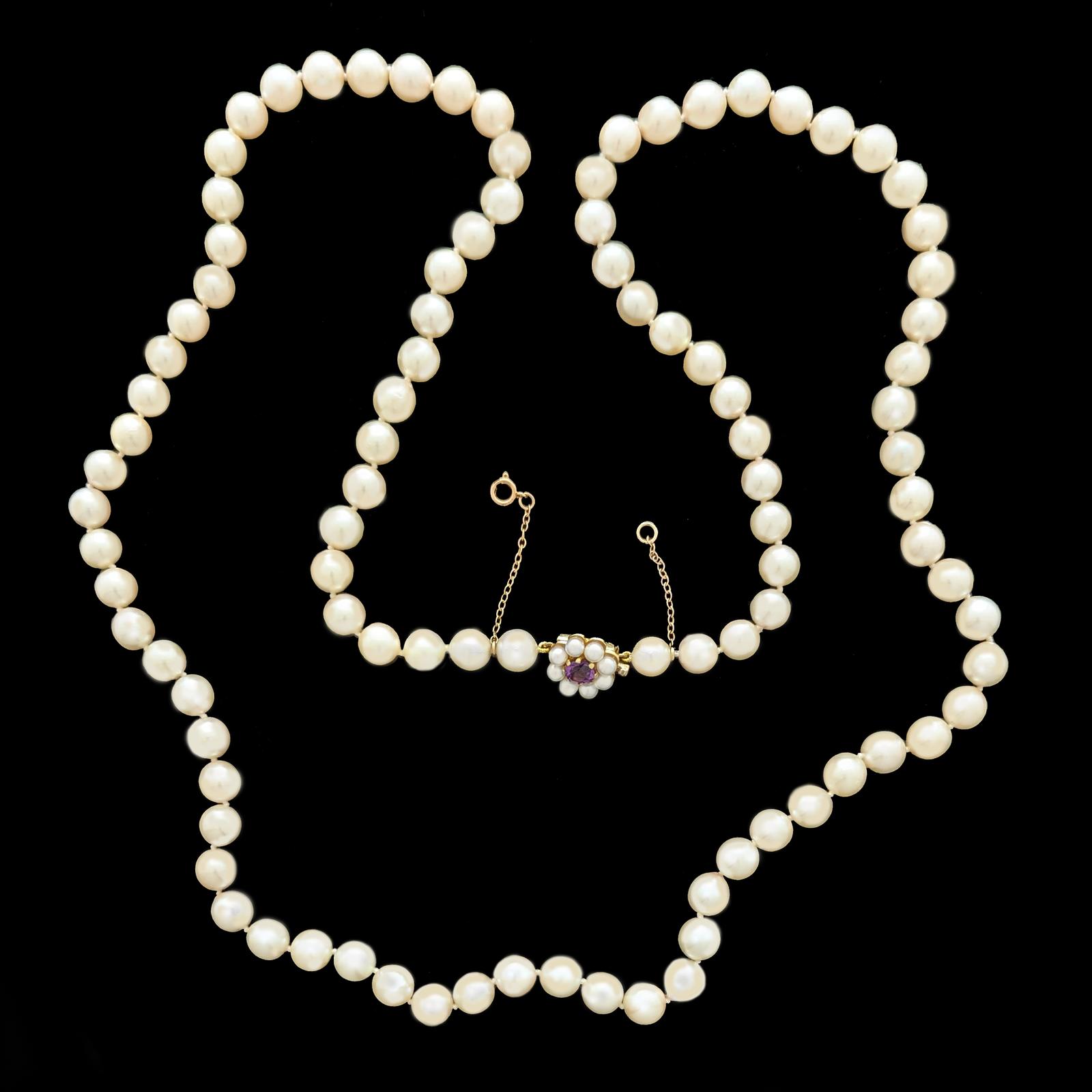 English Post 1940s Gold Jewellery - main image