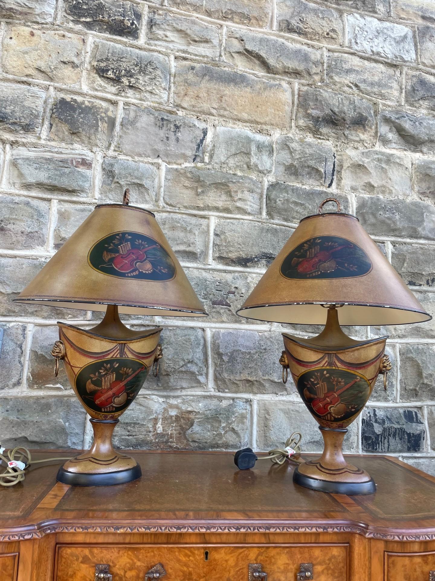 Decorative Pair of Painter Urn Shaped Table Lamps (1 of 14) Decorative Pair of Painter Urn Shaped Table Lamps (1 of 14)