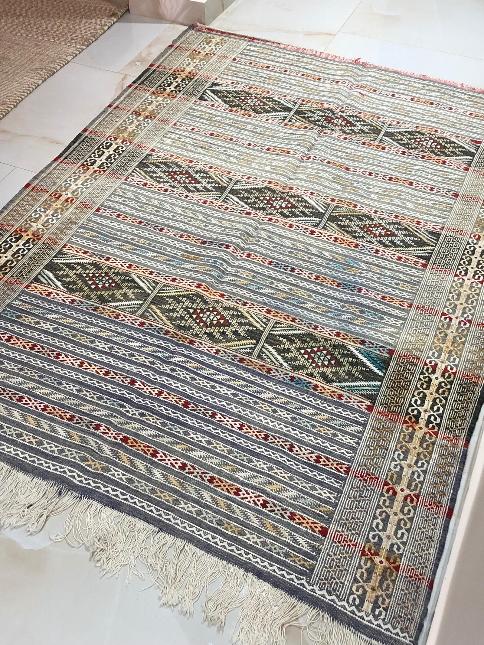 Original Nomadic Berber Handwoven Kilim Rug Tiflet (1 of 16)