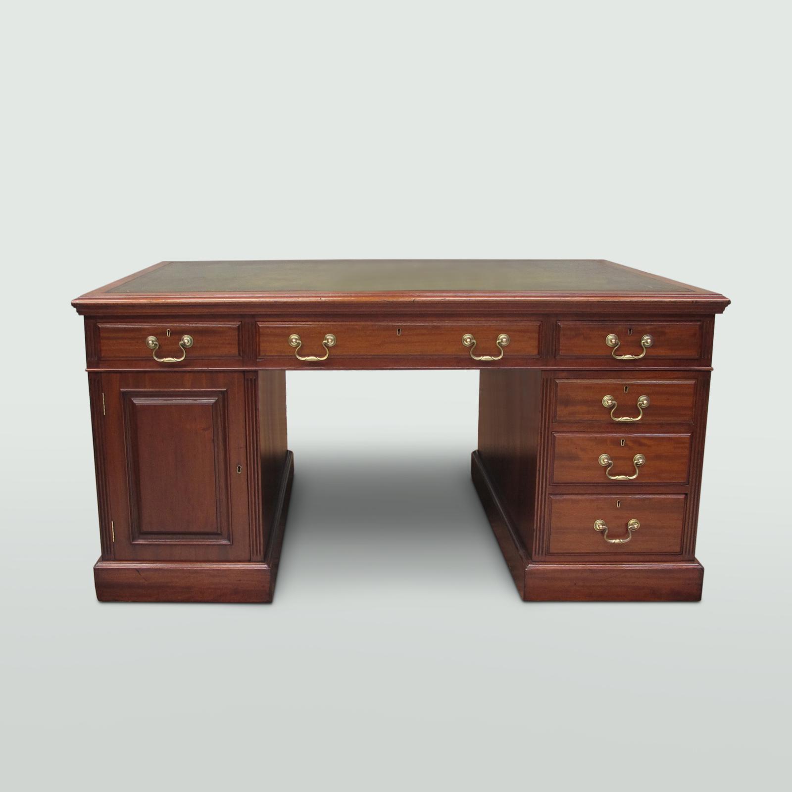 Mahogany Partners Desk (1 of 6)