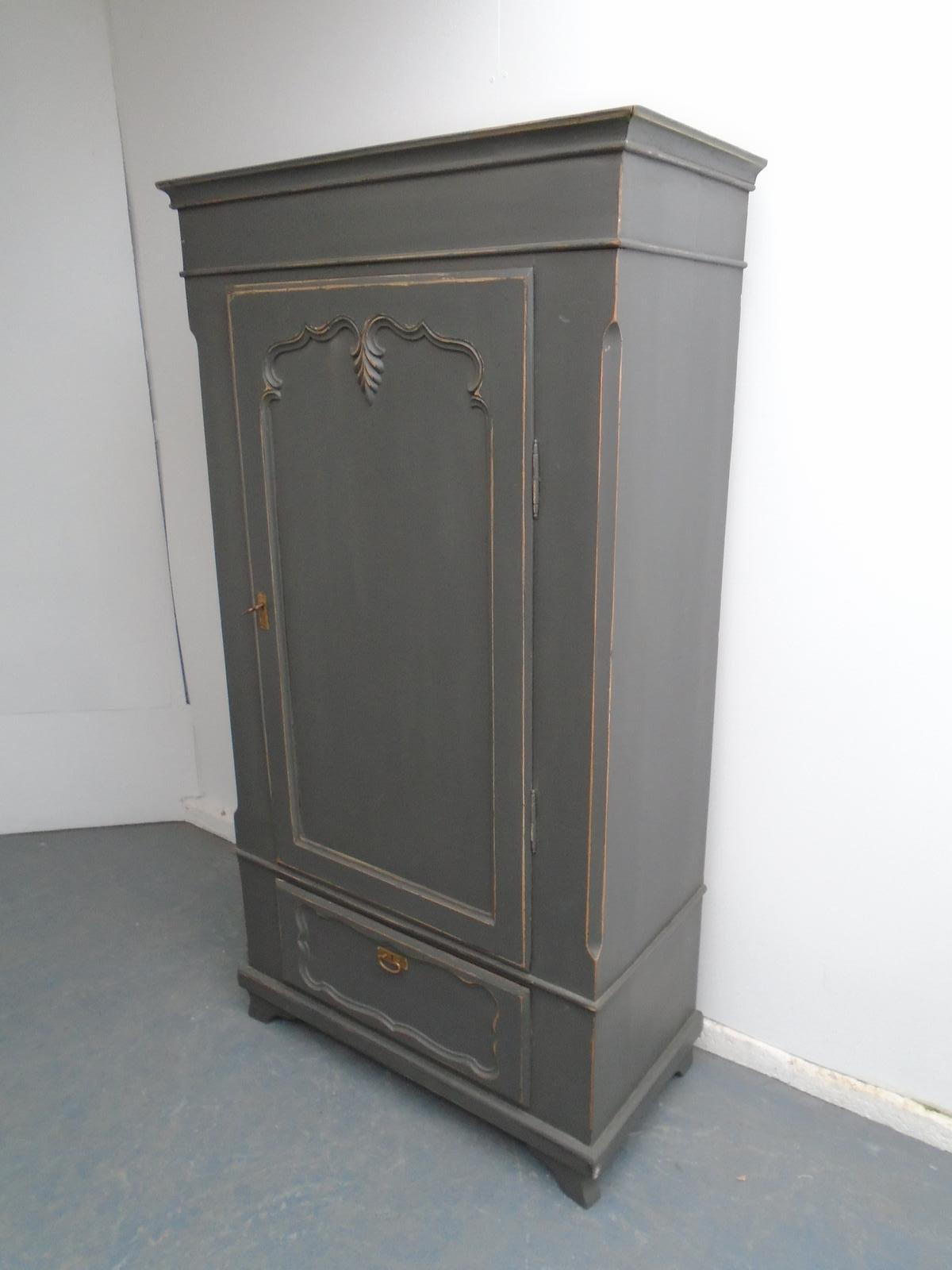 Pretty Painted Grey Wide Victorian Antique Pine Storage Cupboard (1 of 10)