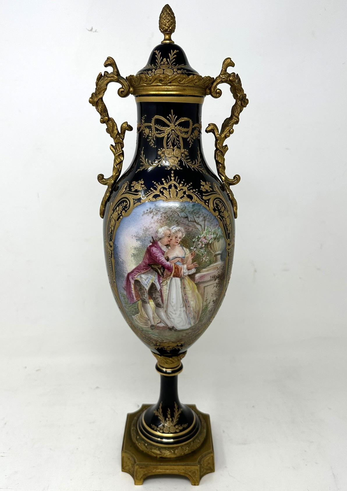 Antique French Sèvres Porcelain Ormolu Gilt Bronze Dore Urn Vase Centerpiece (1 of 11)