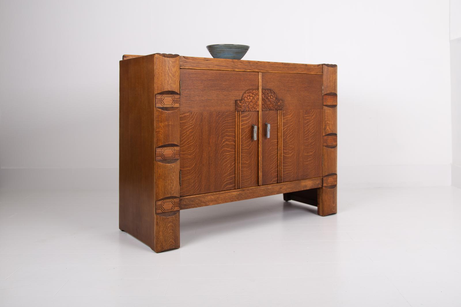 Art Deco Modernist Oak Sideboard Cabinet c.1930 (1 of 18) Art Deco Modernist Oak Sideboard Cabinet c.1930 (1 of 18)