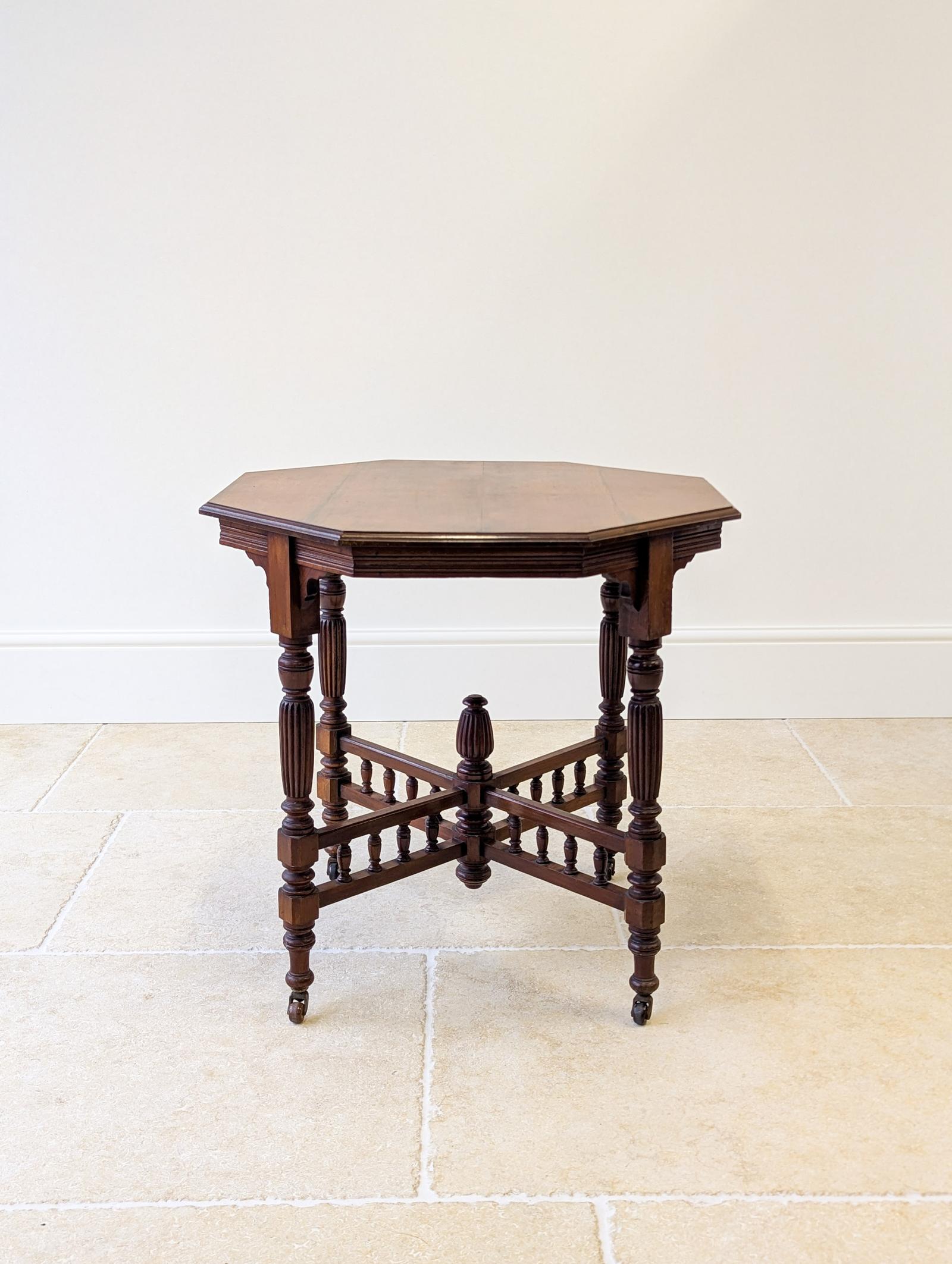 Antique Victorian Mahogany Octagonal Centre Table c.1890 (1 of 17) Antique Victorian Mahogany Octagonal Centre Table c.1890 (1 of 17)