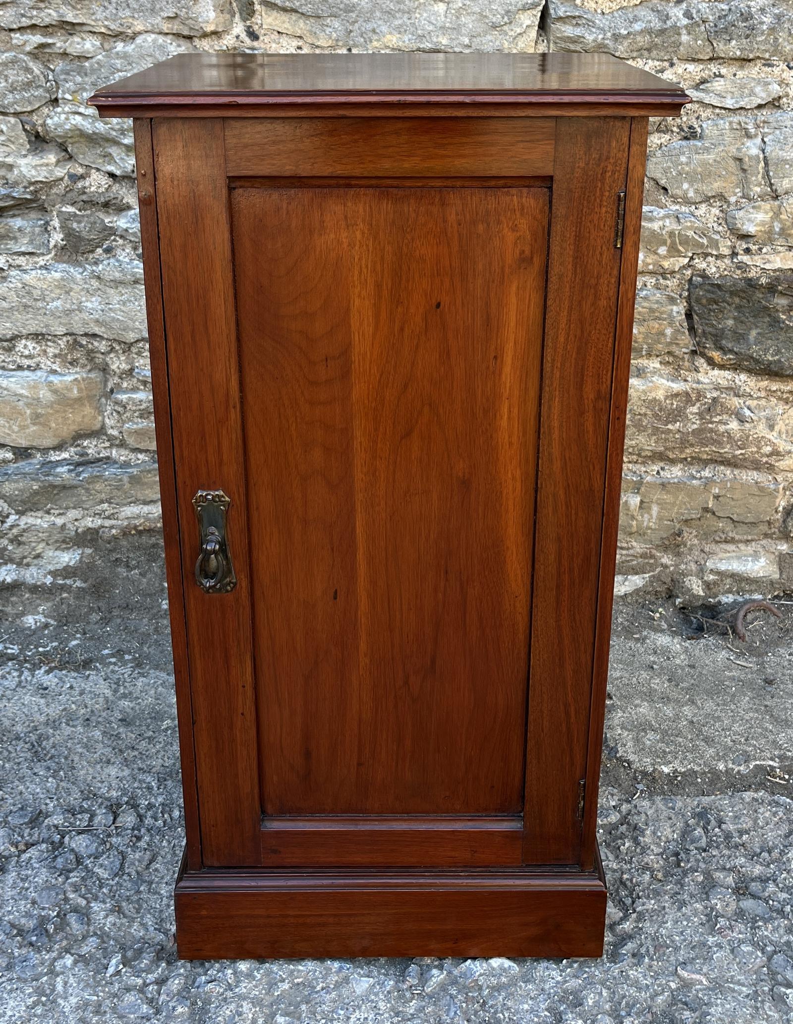 Edwardian Mahogany Pot Cupboard (1 of 14) Edwardian Mahogany Pot Cupboard (1 of 14)