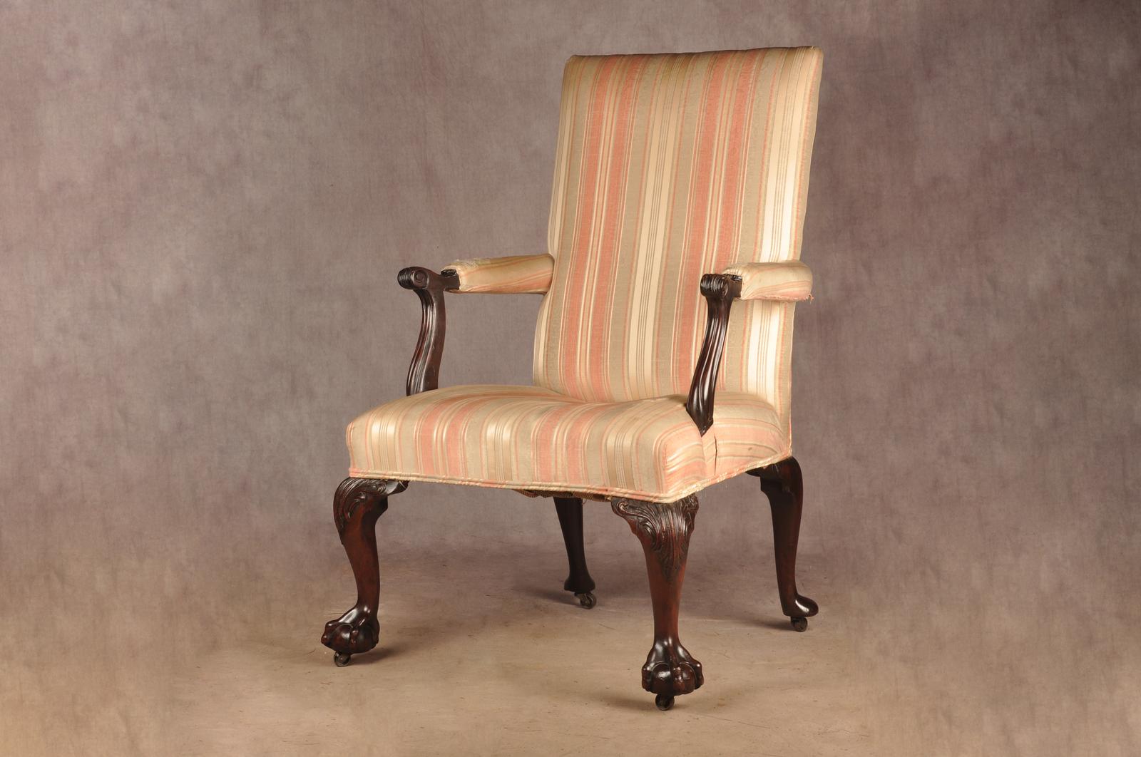 A Very Fine 18th Century Mahogany Library Chair (1 of 10)