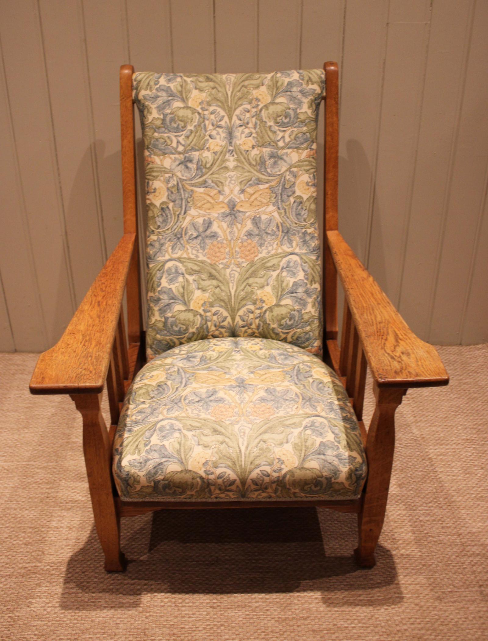 Solid Oak Framed Arts & Crafts Style Upholstered Chair (1 of 13) Solid Oak Framed Arts & Crafts Style Upholstered Chair (1 of 13)