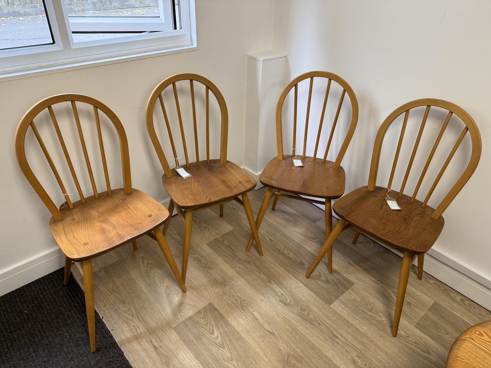 Set of 4 Vintage Ercol Model 400 Windsor Chairs (1 of 6) Set of 4 Vintage Ercol Model 400 Windsor Chairs (1 of 6)