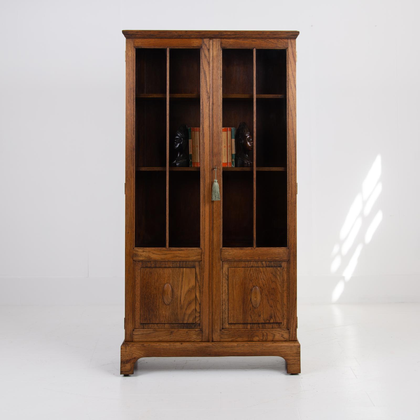 Solid English Oak Glazed Bookcase Cabinet C1930 (1 of 11) Solid English Oak Glazed Bookcase Cabinet C1930 (1 of 11)