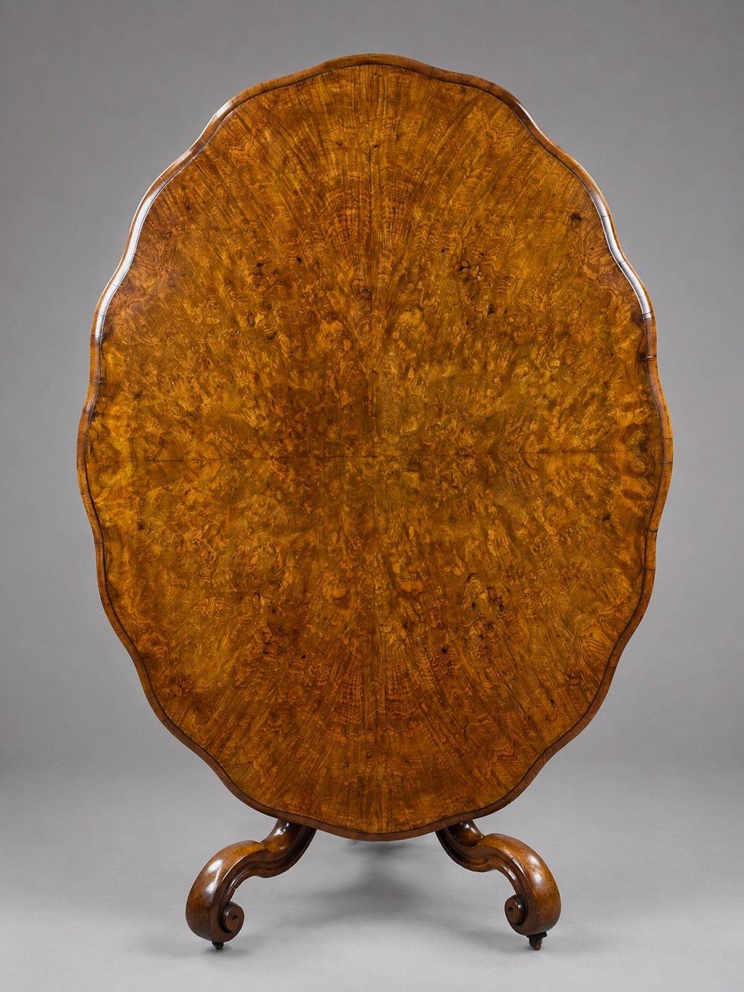 Victorian Burr Walnut Loo Table (1 of 14) Victorian Burr Walnut Loo Table (1 of 14)