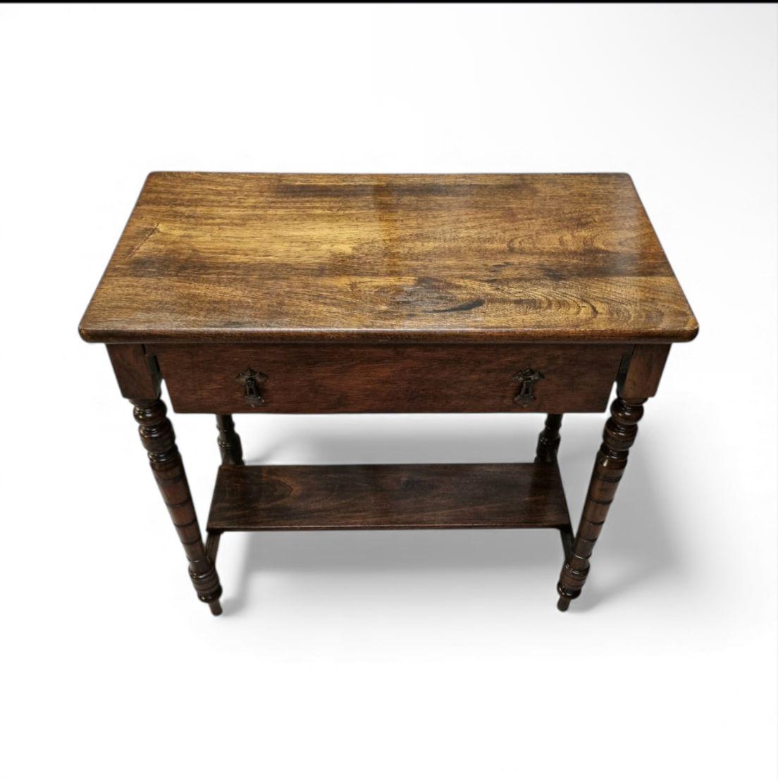 Vintage Hall Table / 1970s / Turned Legs / Original Finish (1 of 10)