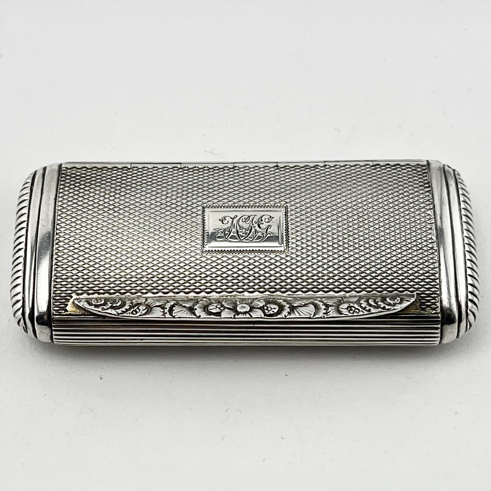 Beautiful Georgian Sterling Silver Snuff Box (1 of 7)