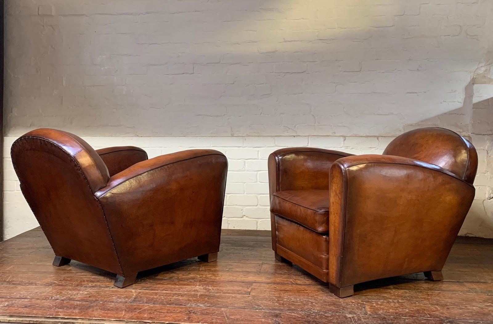 A Gorgeous Pair of French Leather Club Chairs, Parisian Round-Back Models, c.1940s (1 of 14) A Gorgeous Pair of French Leather Club Chairs, Parisian Round-Back Models, c.1940s (1 of 14)