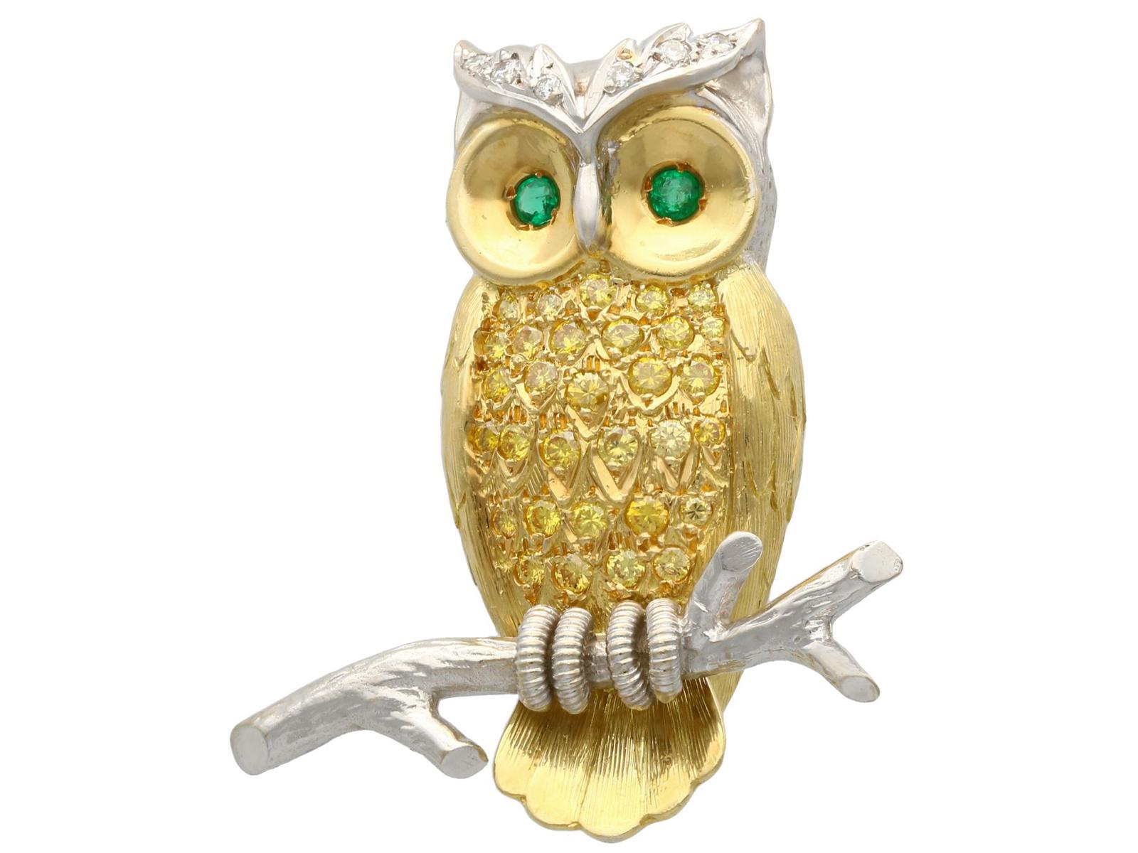 Emerald, Diamond, 18ct Yellow & White Gold Owl Brooch - Vintage c.1980 (1 of 9) Emerald, Diamond, 18ct Yellow & White Gold Owl Brooch - Vintage c.1980 (1 of 9)