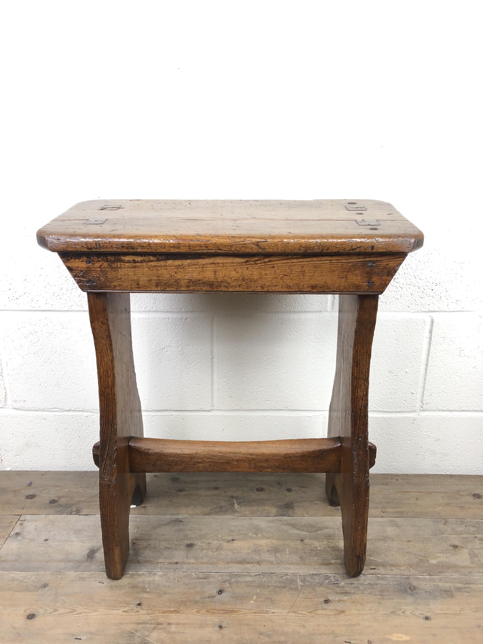 Early 19th Century Welsh Pine Chapel Stool (1 of 13) Early 19th Century Welsh Pine Chapel Stool (1 of 13)