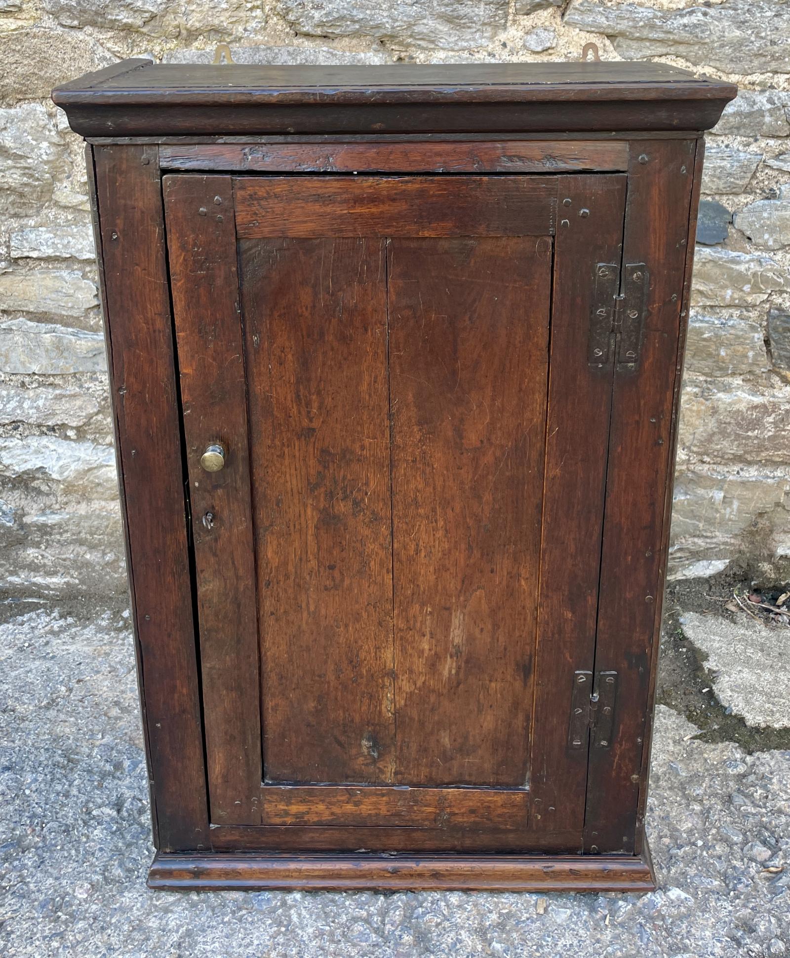 Georgian Oak Wall Cupboard (1 of 16)