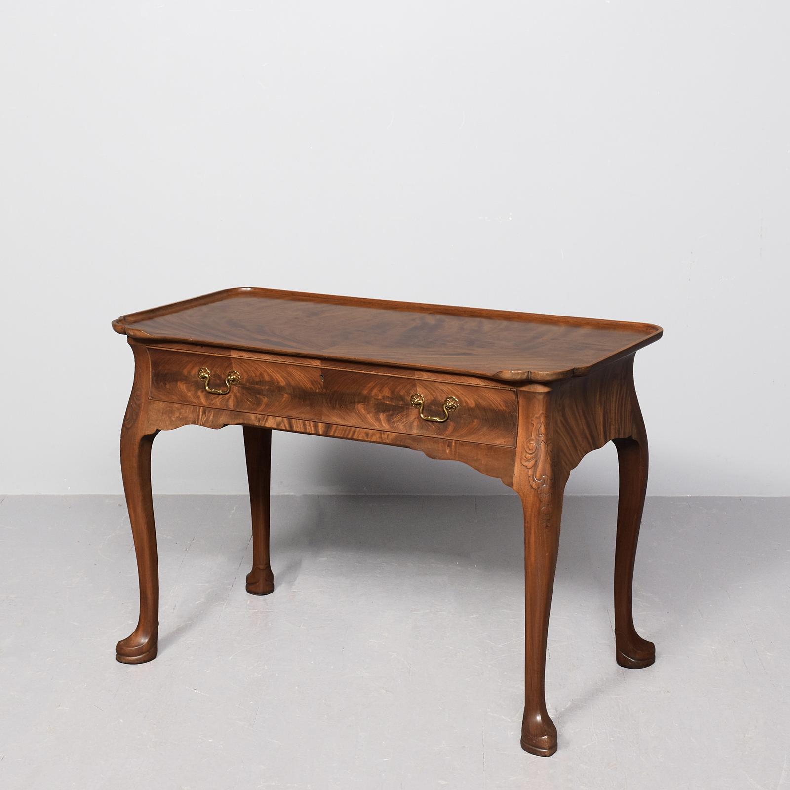 Whytock & Reid of Edinburgh Side Table (1 of 8) Whytock & Reid of Edinburgh Side Table (1 of 8)