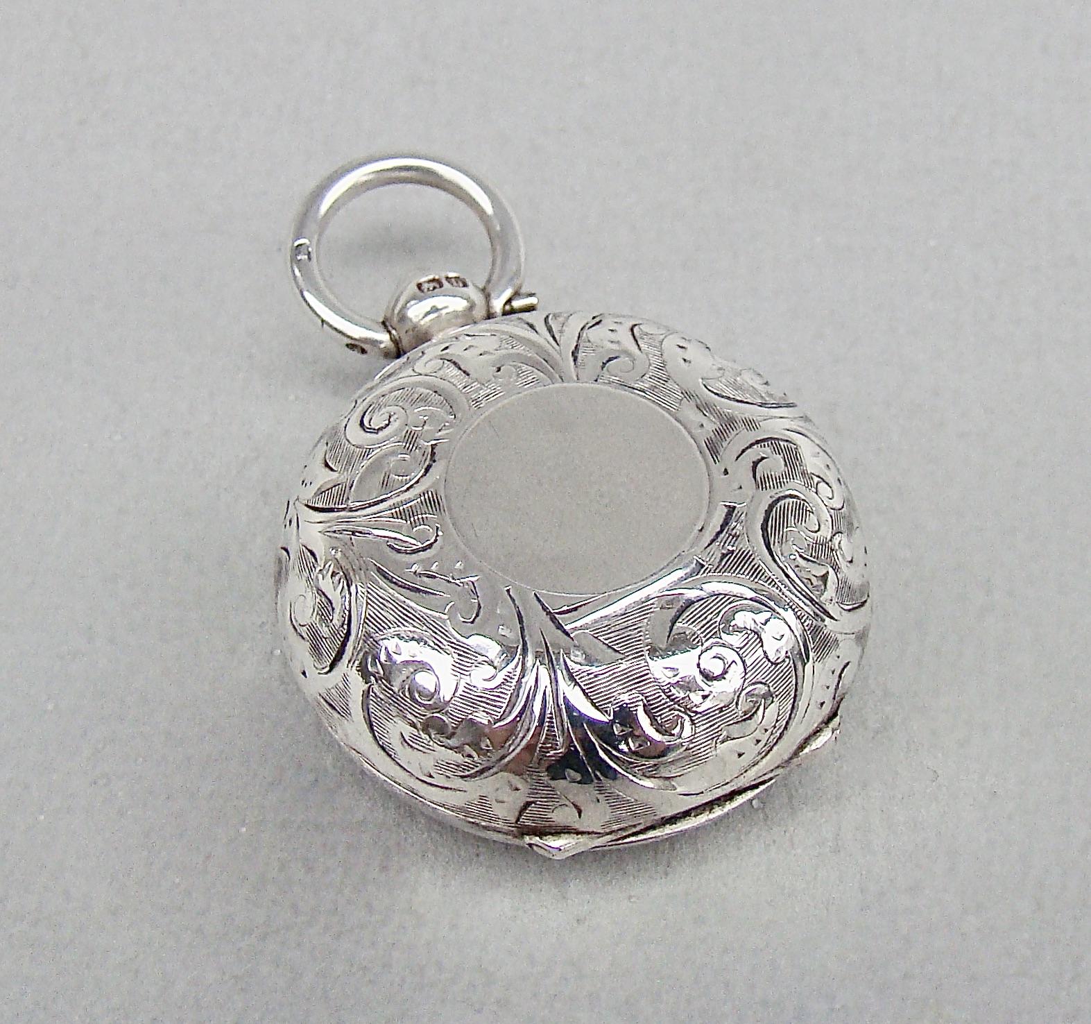 Exquisite George V Silver Single Sovereign Case by Dennison, Birmingham 1912 (1 of 4) Exquisite George V Silver Single Sovereign Case by Dennison, Birmingham 1912 (1 of 4)