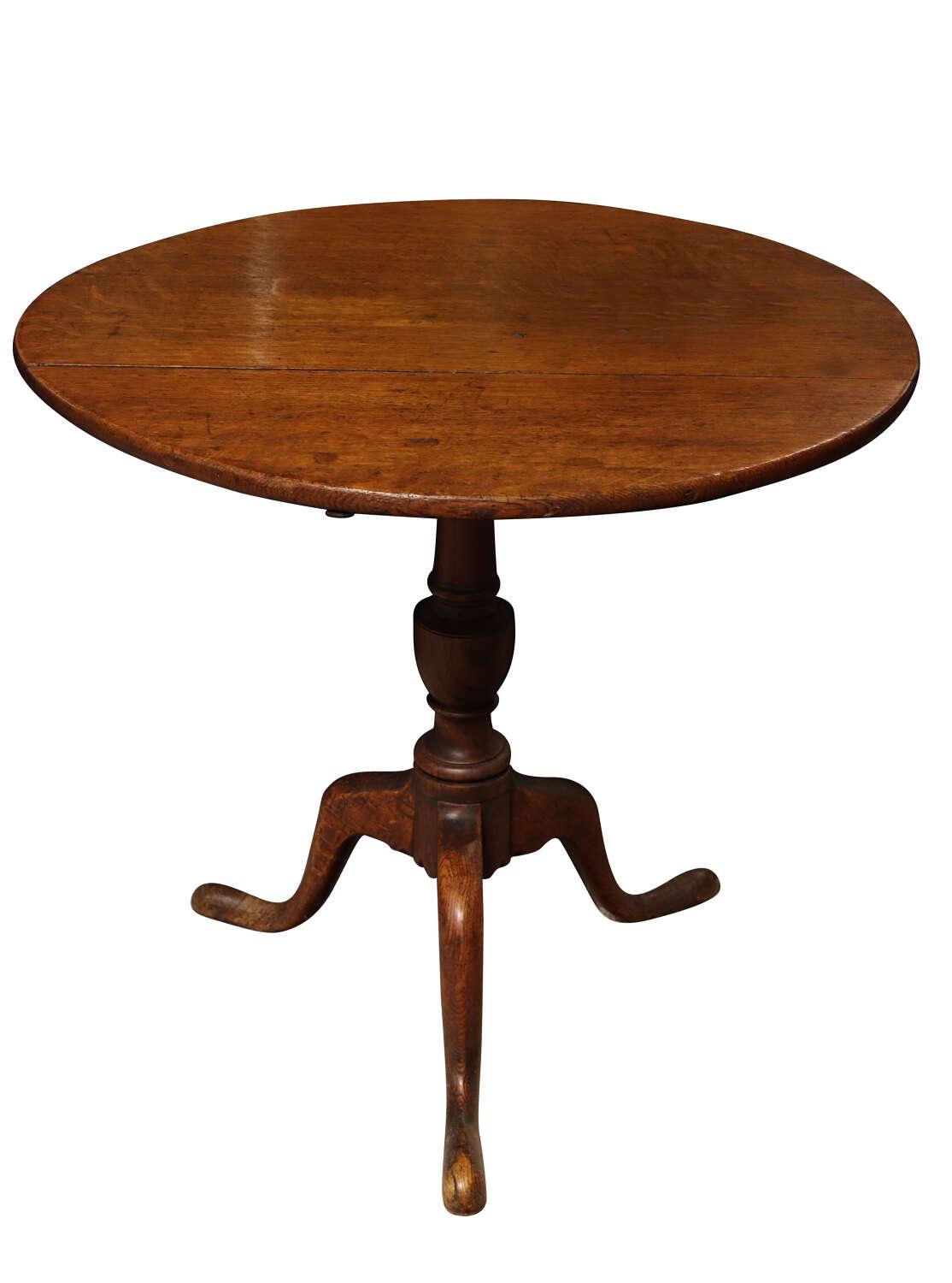 Oak Tilt-top Tripod Table (1 of 4)