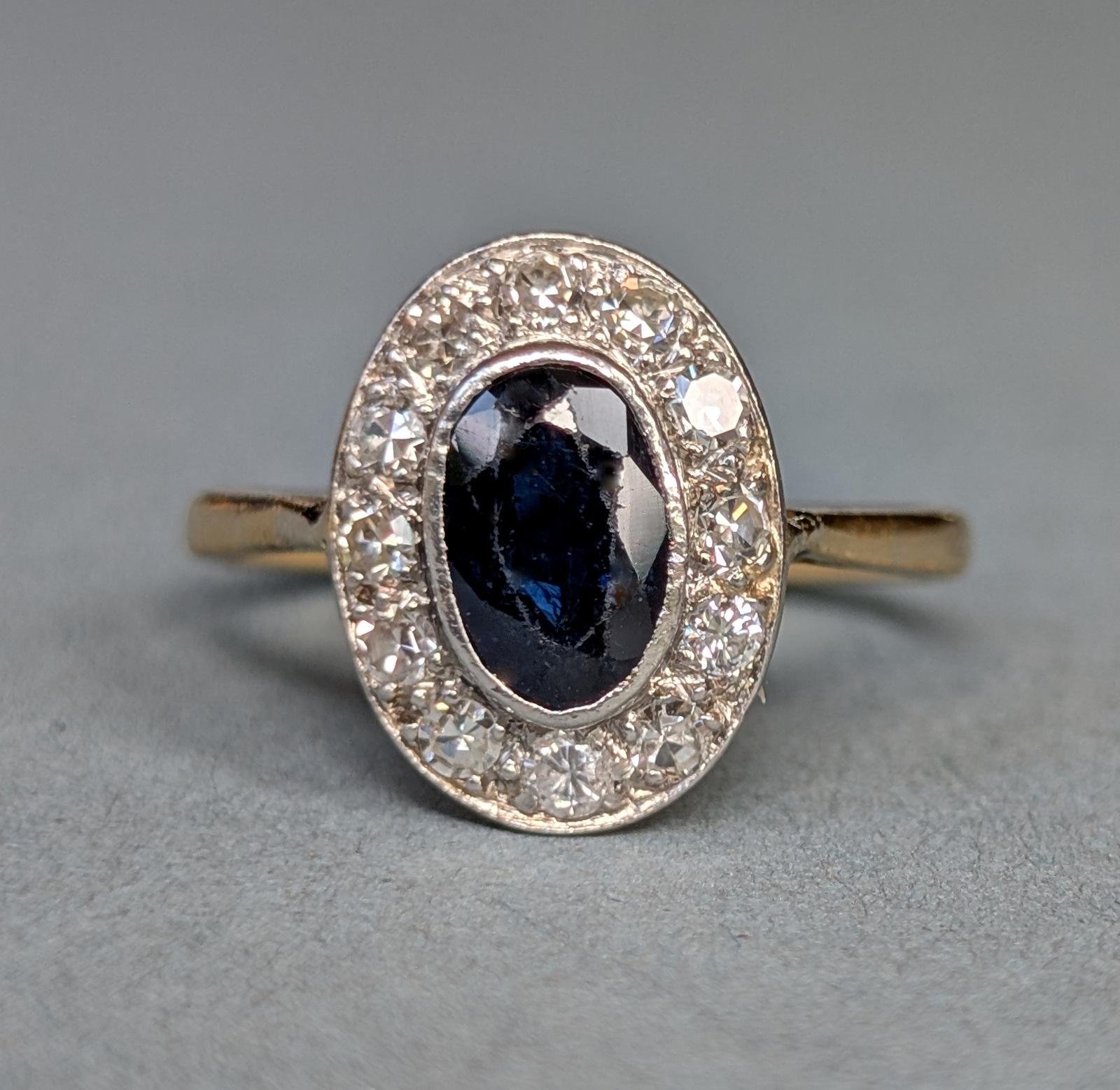 Art Deco 18ct Gold Sapphire & Diamond Ring (1 of 10)