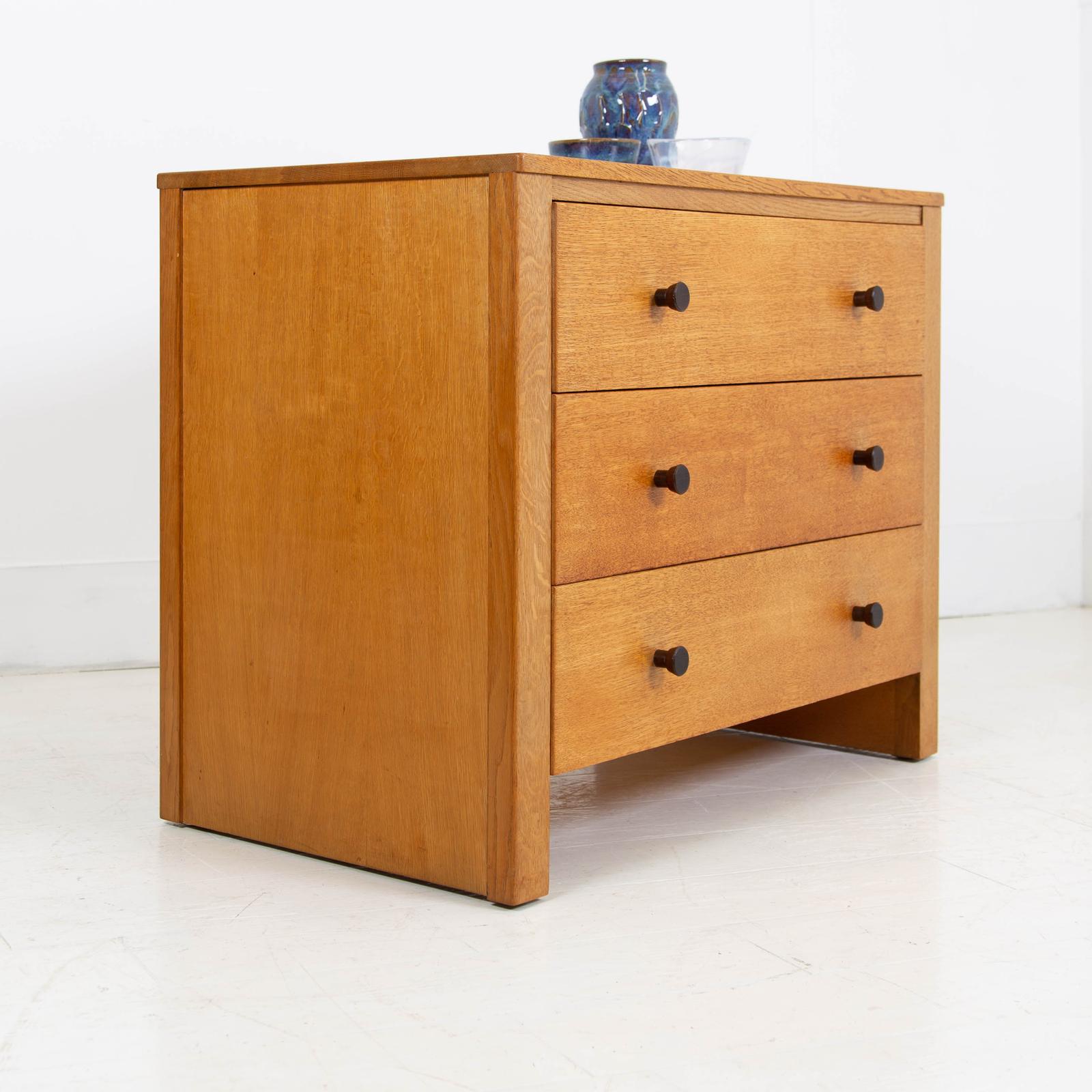 Modernist Gordon Russell Oak Cotswold School Chest of Drawers c.1930 (1 of 15) Modernist Gordon Russell Oak Cotswold School Chest of Drawers c.1930 (1 of 15)