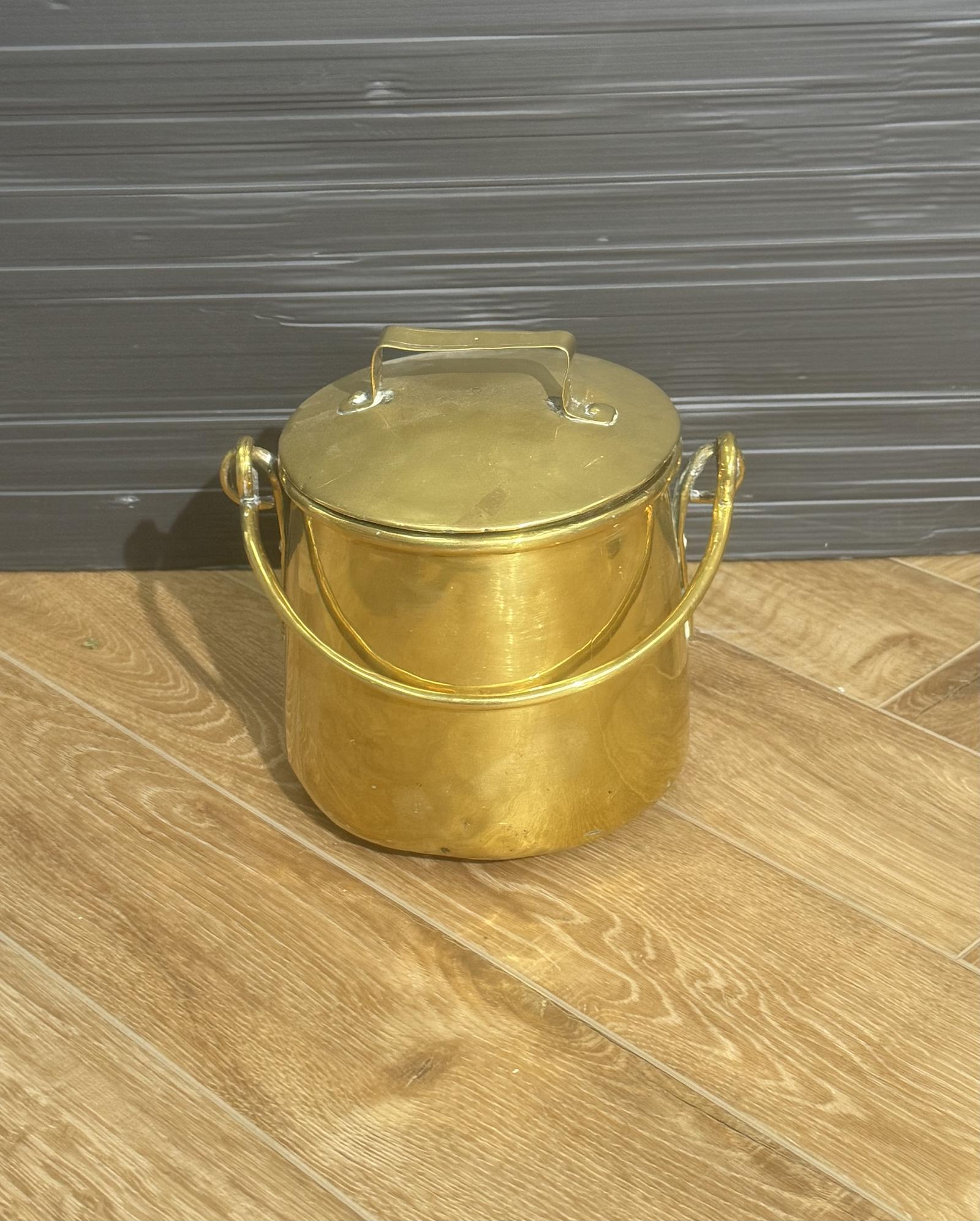 Arts and Crafts Brass Pot and Cover (1 of 6) Arts and Crafts Brass Pot and Cover (1 of 6)