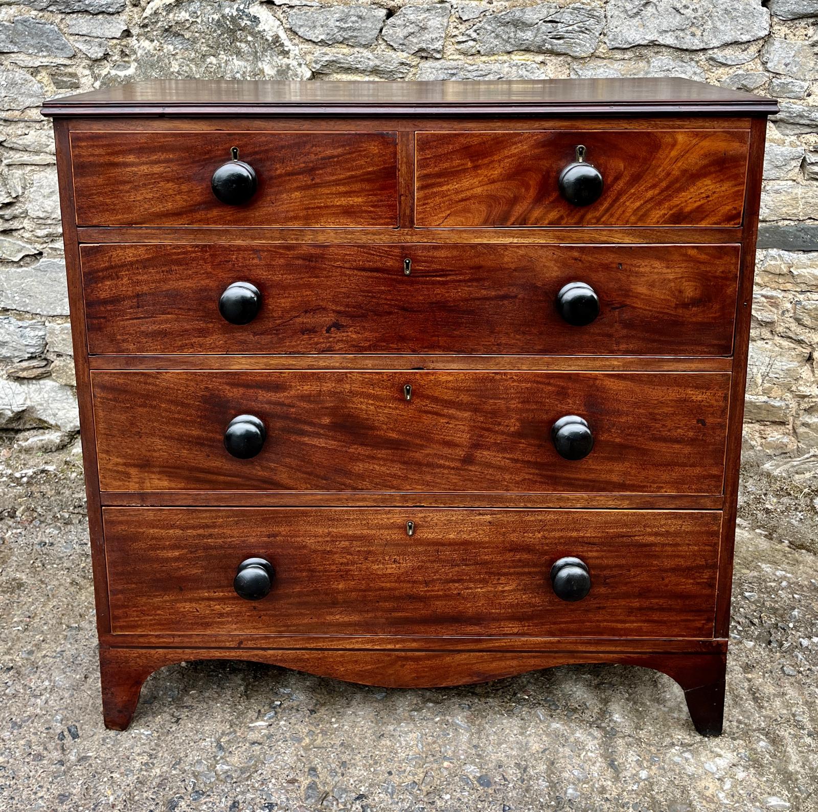Regency Mahogany Chest of Drawers (1 of 16) Regency Mahogany Chest of Drawers (1 of 16)