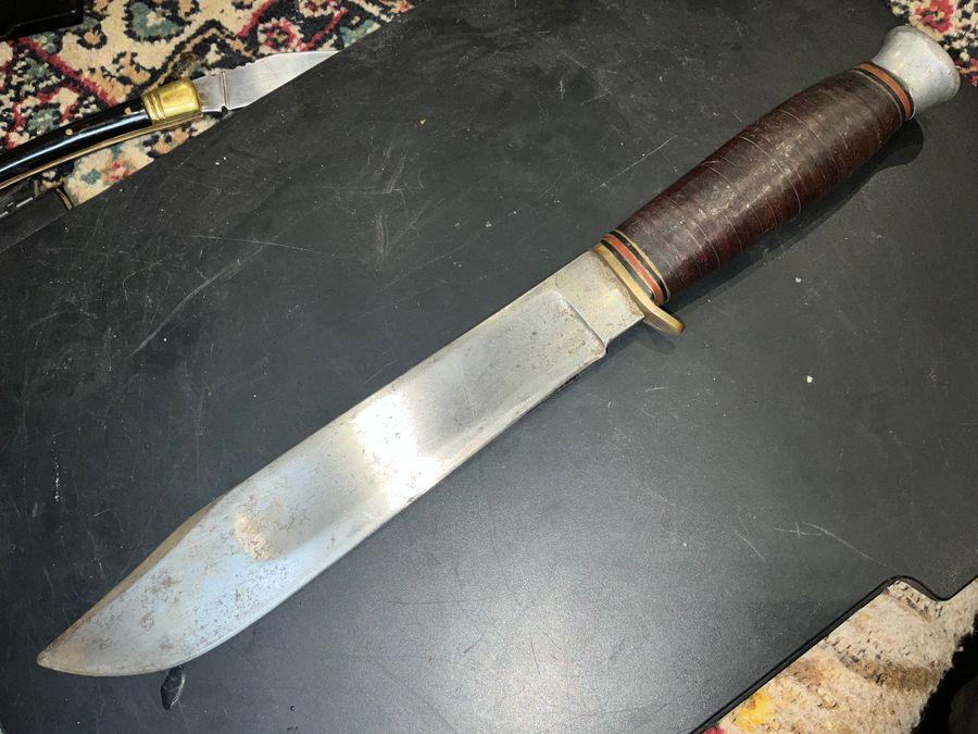Huge Victorian Bowie Knife (1 of 11)