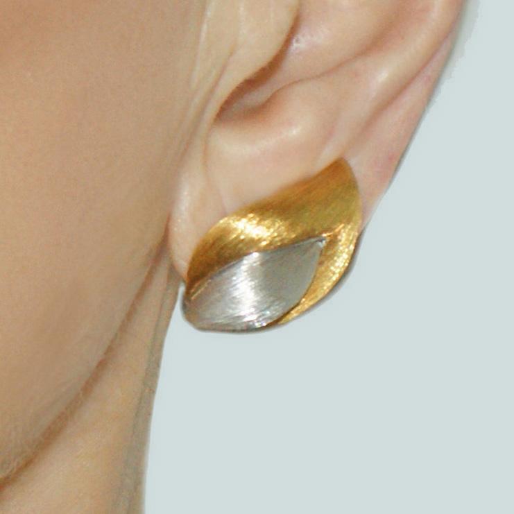 Vintage Henry Dunay 18ct Two Tone Gold Leaf Flame Earrings 1980s Clip-on Design (1 of 10)