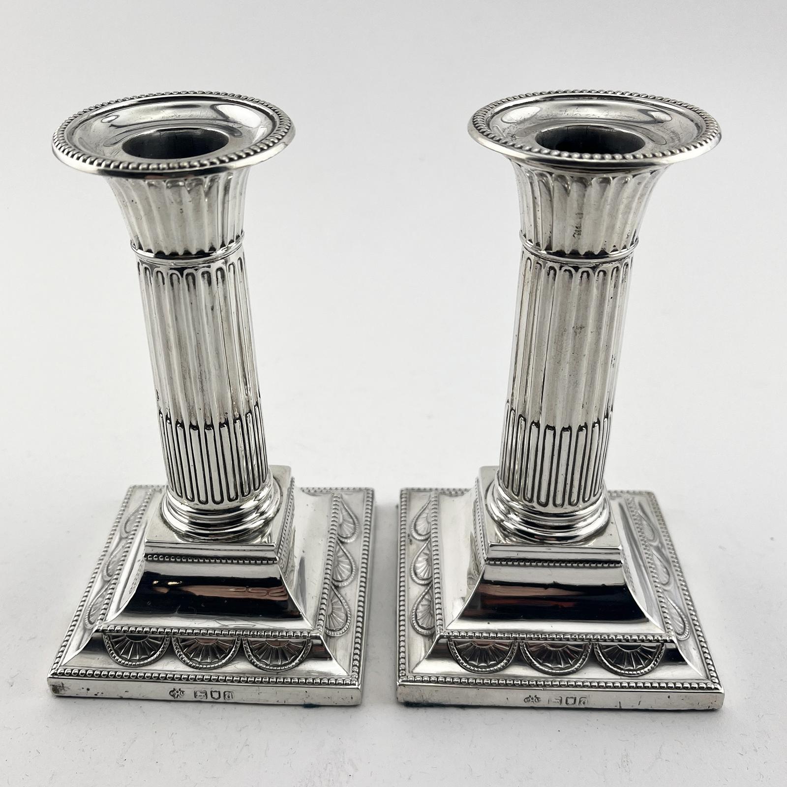 Late Victorian Sterling Silver Corinthian Style Candlesticks (1 of 6) Late Victorian Sterling Silver Corinthian Style Candlesticks (1 of 6)