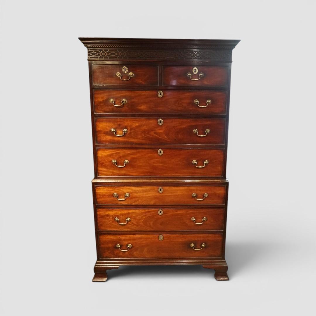 Fine George III Mahogany Chest on Chest with Blind Fret Cornice (1 of 7) Fine George III Mahogany Chest on Chest with Blind Fret Cornice (1 of 7)