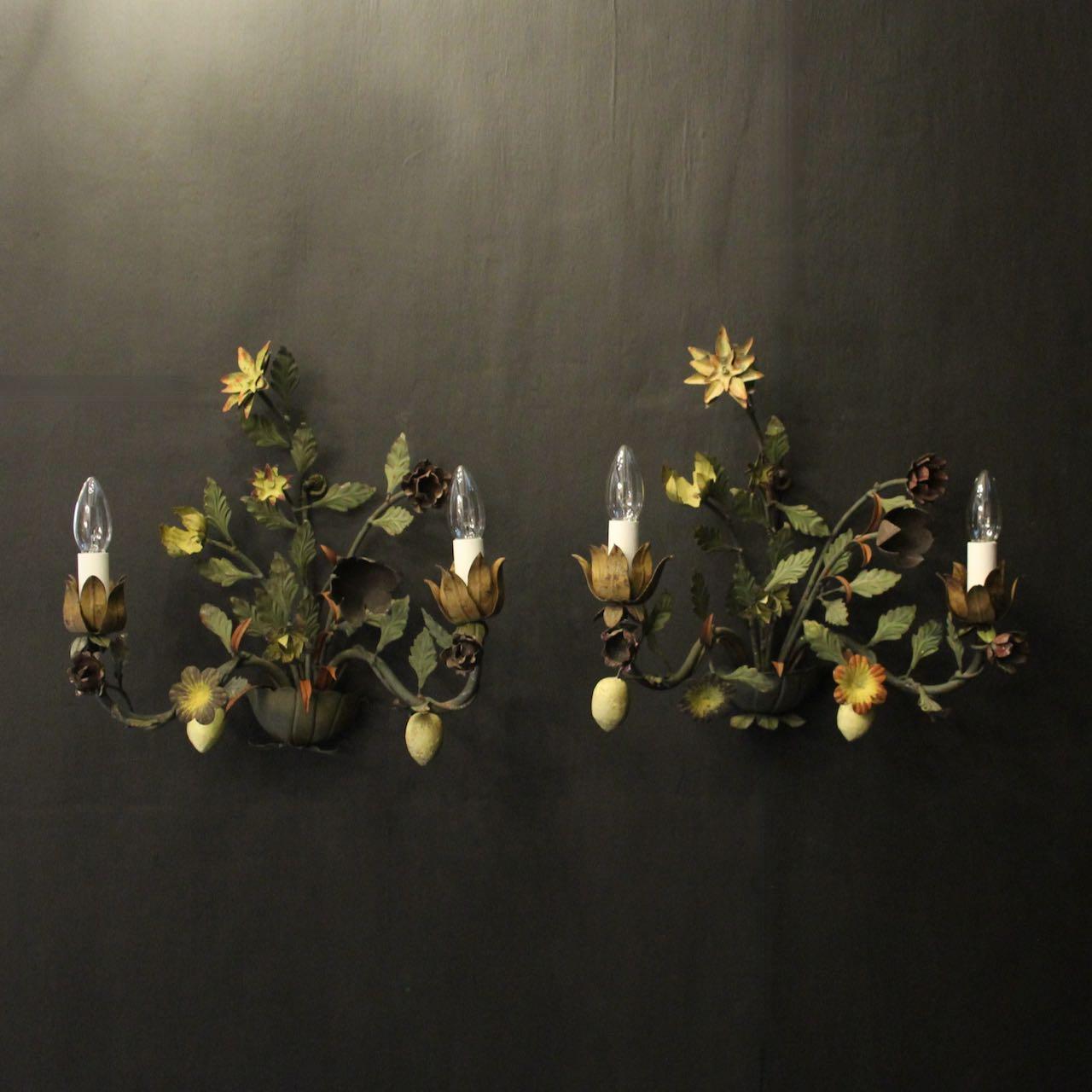 French Pair of Toleware Floral Wall Lights (1 of 10)