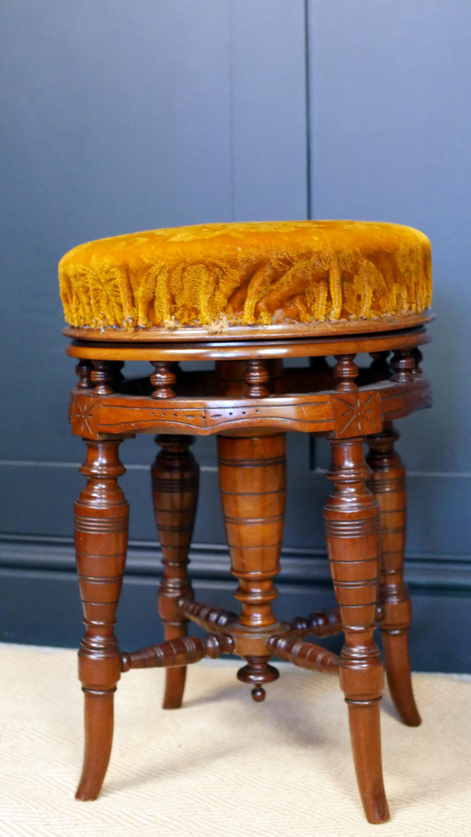 Victorian Music Piano Stool (1 of 5)