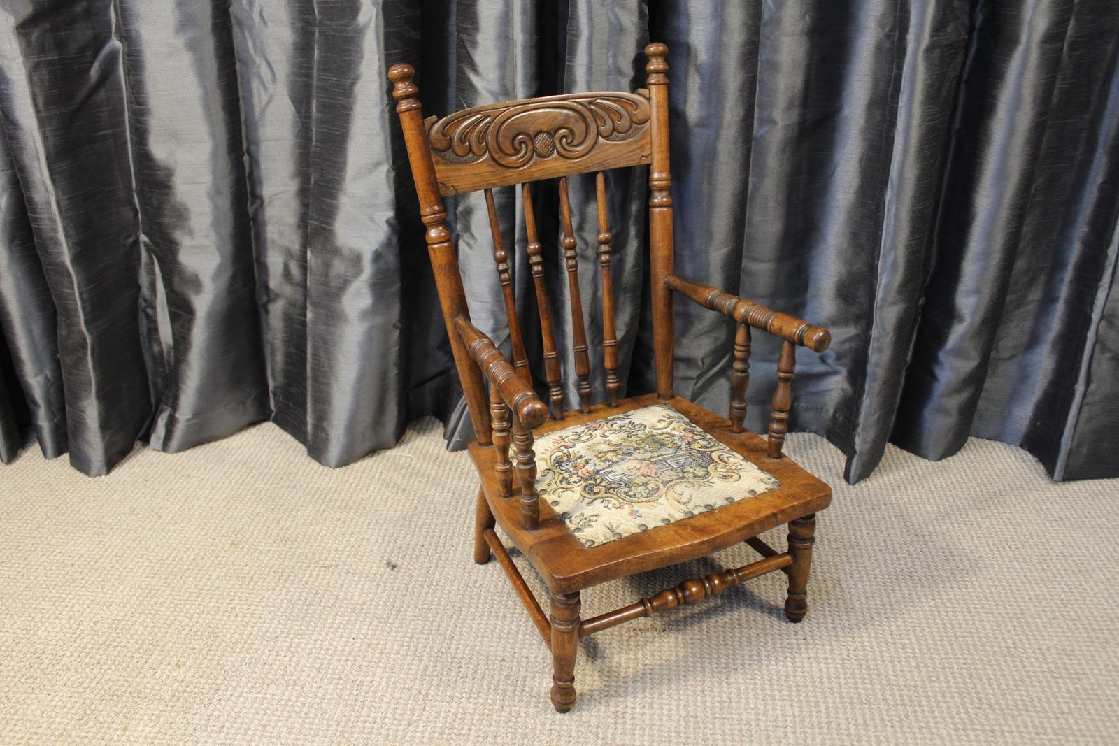 Antique Child's Chair (1 of 6) Antique Child's Chair (1 of 6)