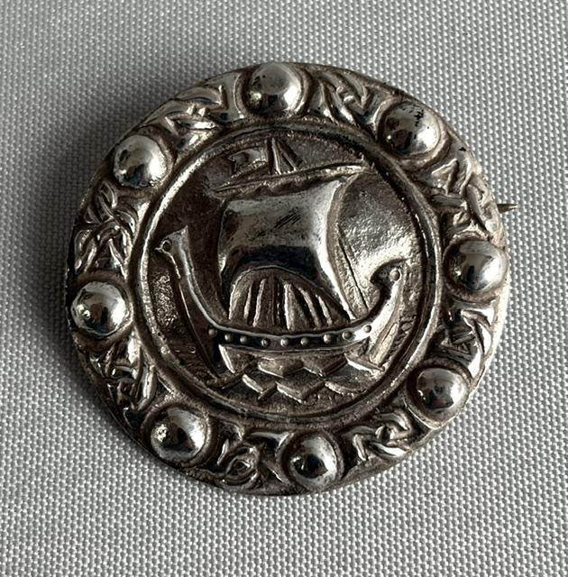 Large Hallmarked Silver Viking Ship Brooch (1 of 5) Large Hallmarked Silver Viking Ship Brooch (1 of 5)