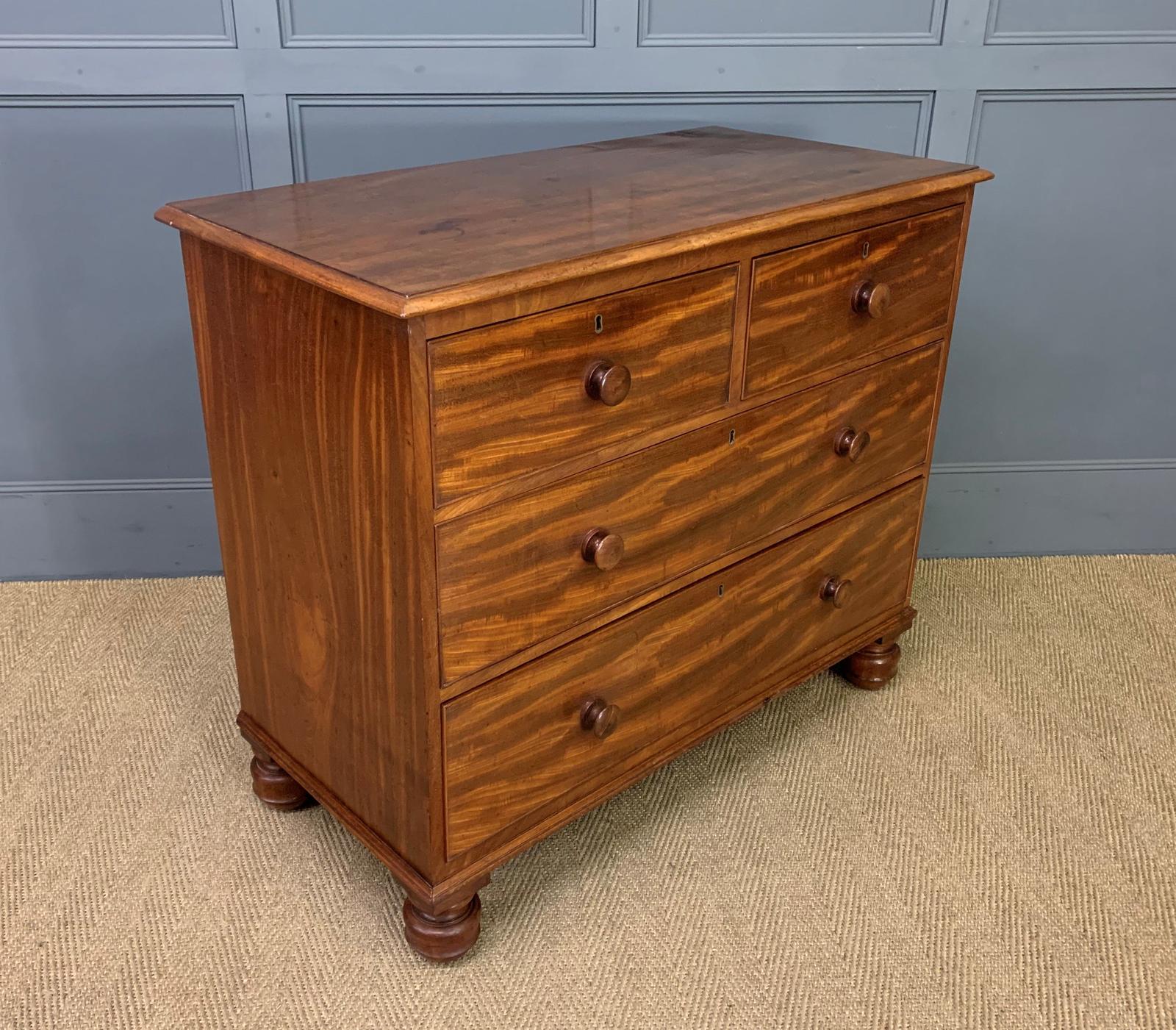 Gillows 19th Century Mahogany Chest of Drawers (1 of 13)