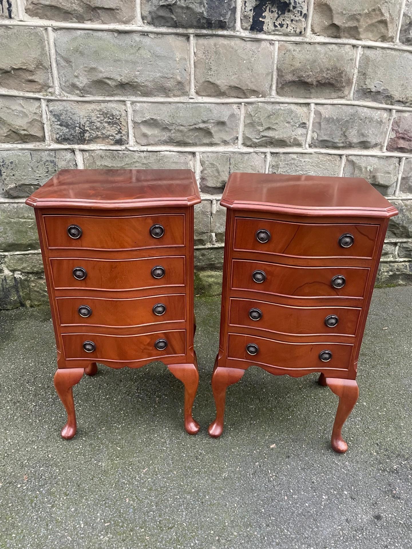 Pair of Mahogany 4 Drawer Bedside Chests / Bedside Tables (1 of 11) Pair of Mahogany 4 Drawer Bedside Chests / Bedside Tables (1 of 11)