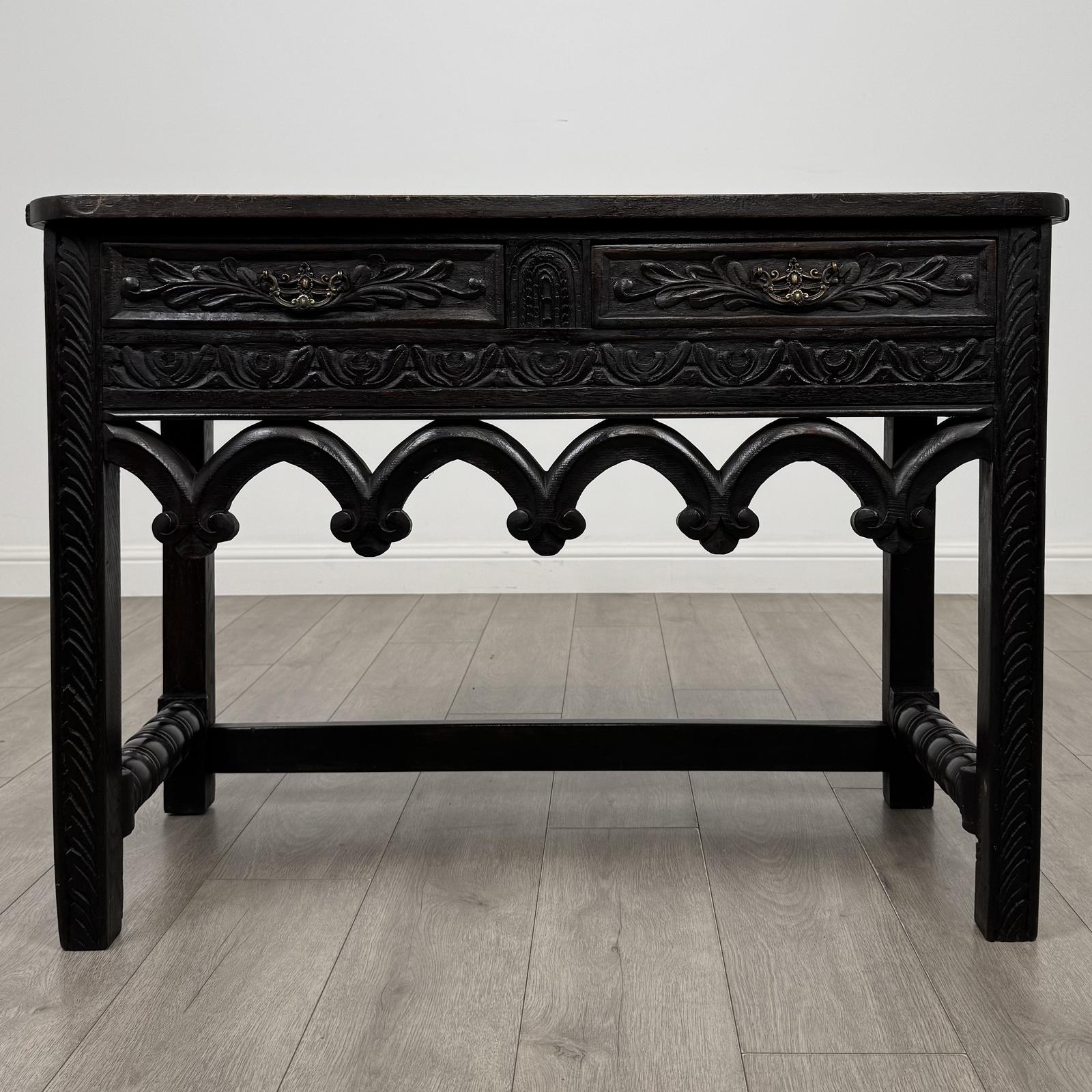Antique 19th Century Carved Gothic Style Side Table in Oak (1 of 11) Antique 19th Century Carved Gothic Style Side Table in Oak (1 of 11)