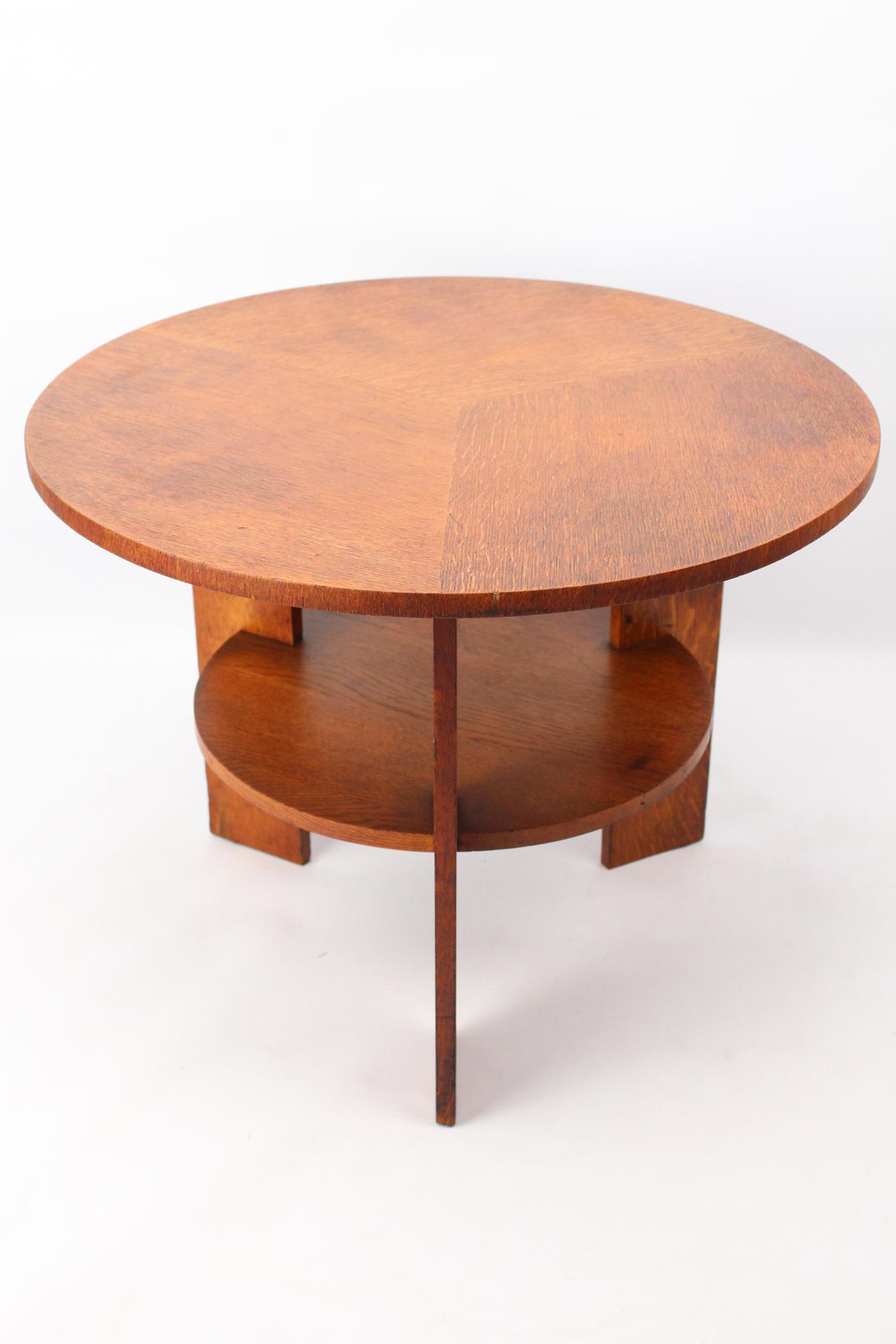 Circular Art Deco Oak Coffee Table (1 of 13) Circular Art Deco Oak Coffee Table (1 of 13)