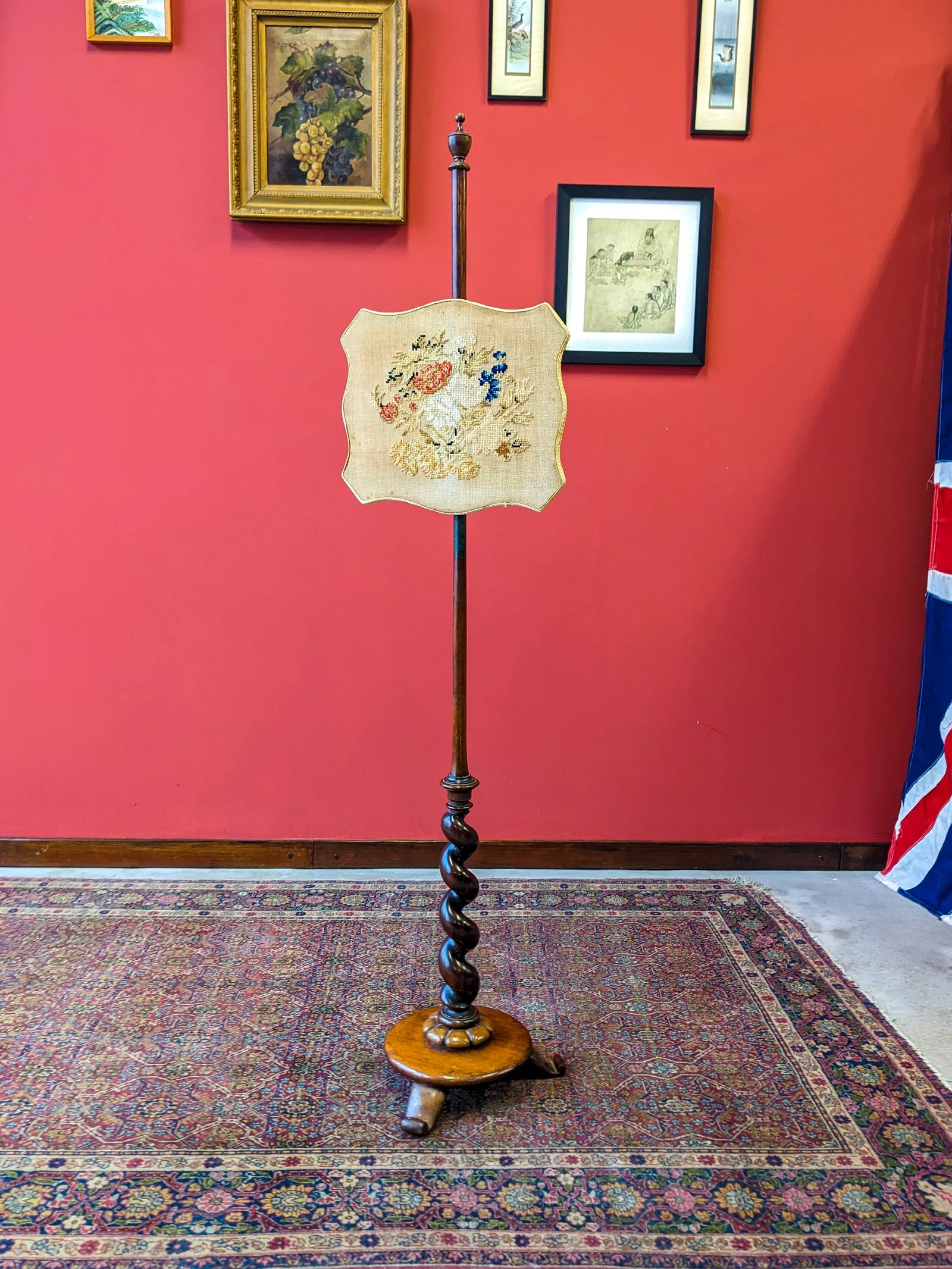 Antique Victorian Mahogany Decorative Tapestry Pole Screen / Fire Screen (1 of 10)