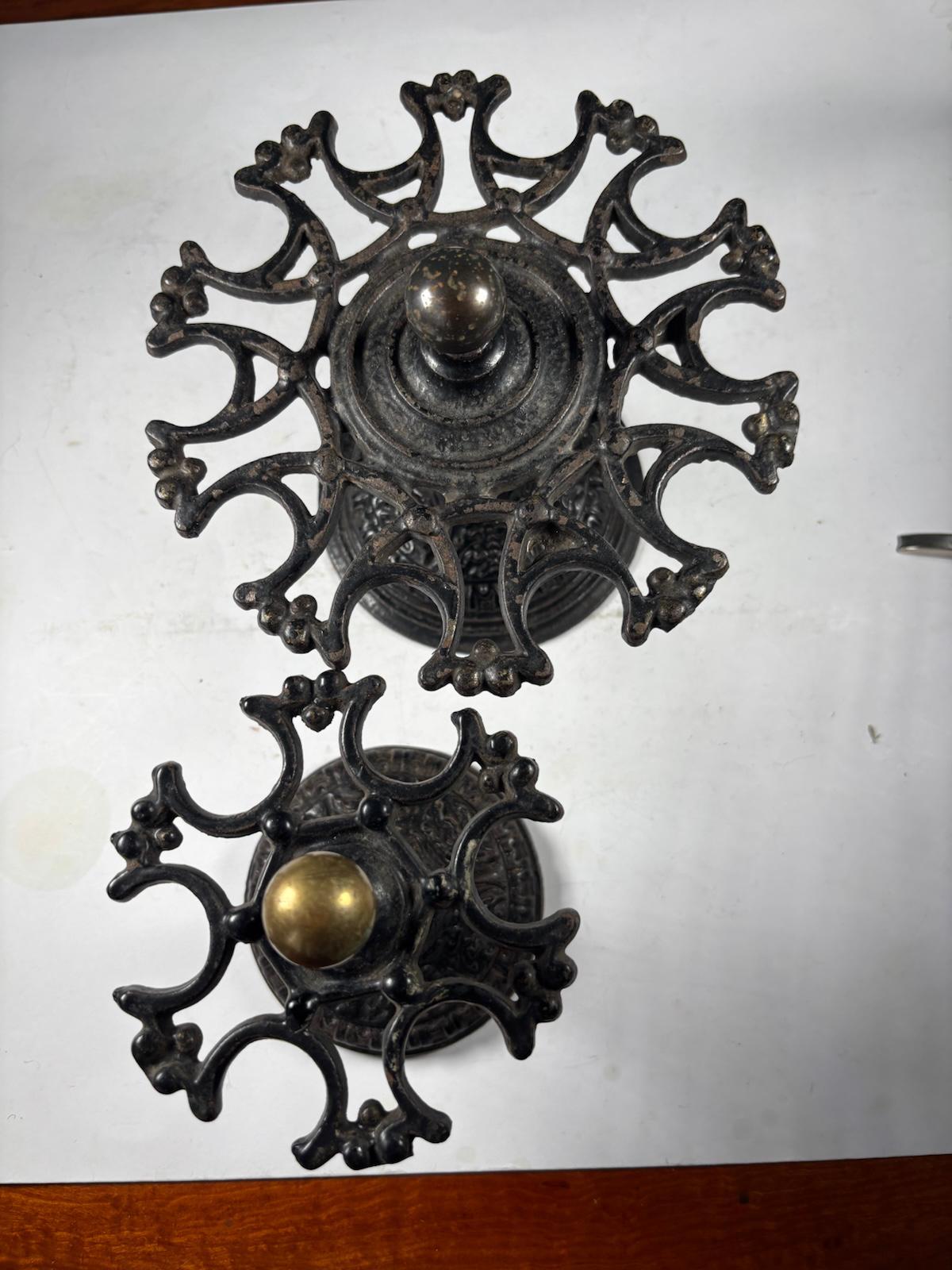 2 Vintage Desktop Stamp Holders Made of Cast Iron (1 of 4) 2 Vintage Desktop Stamp Holders Made of Cast Iron (1 of 4)