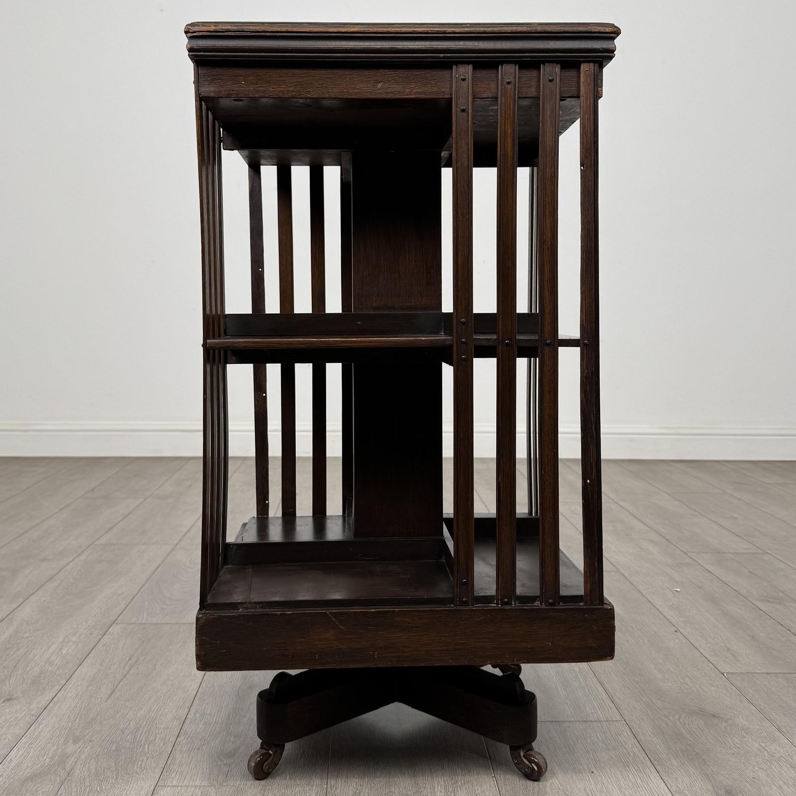 Antique 20th Century Edwardian Revolving Bookcase in Oak (1 of 8) Antique 20th Century Edwardian Revolving Bookcase in Oak (1 of 8)