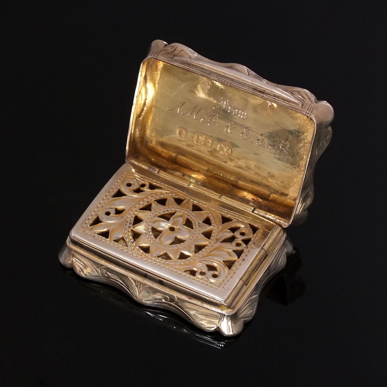Rare Victorian Silver Vinaigrette by Edward Smith Birmingham 1856 (1 of 6)