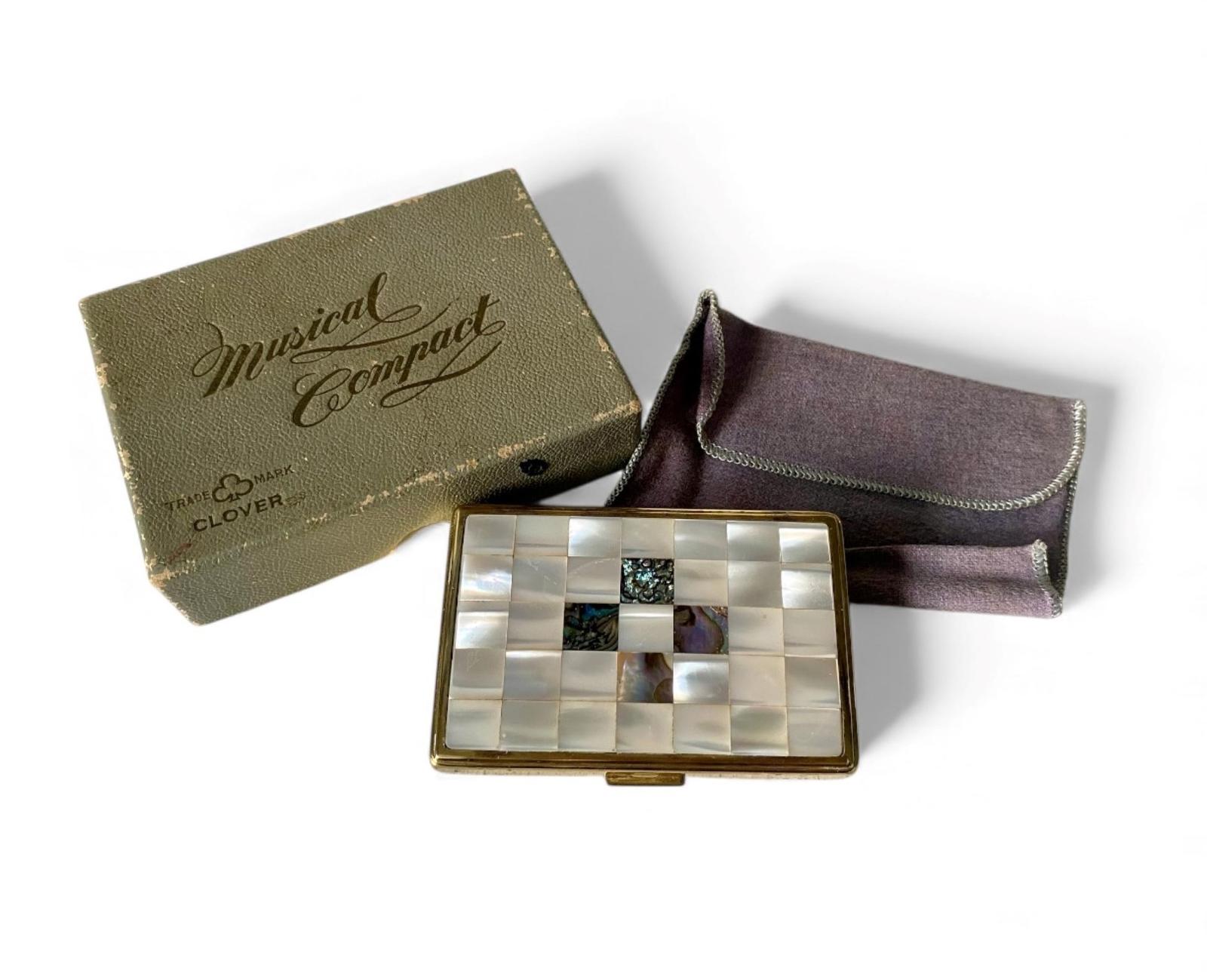 Vintage Clover Musical Powder Compact Mother of Pearl & Abalone Unused in Original Box c.1950 (1 of 11)