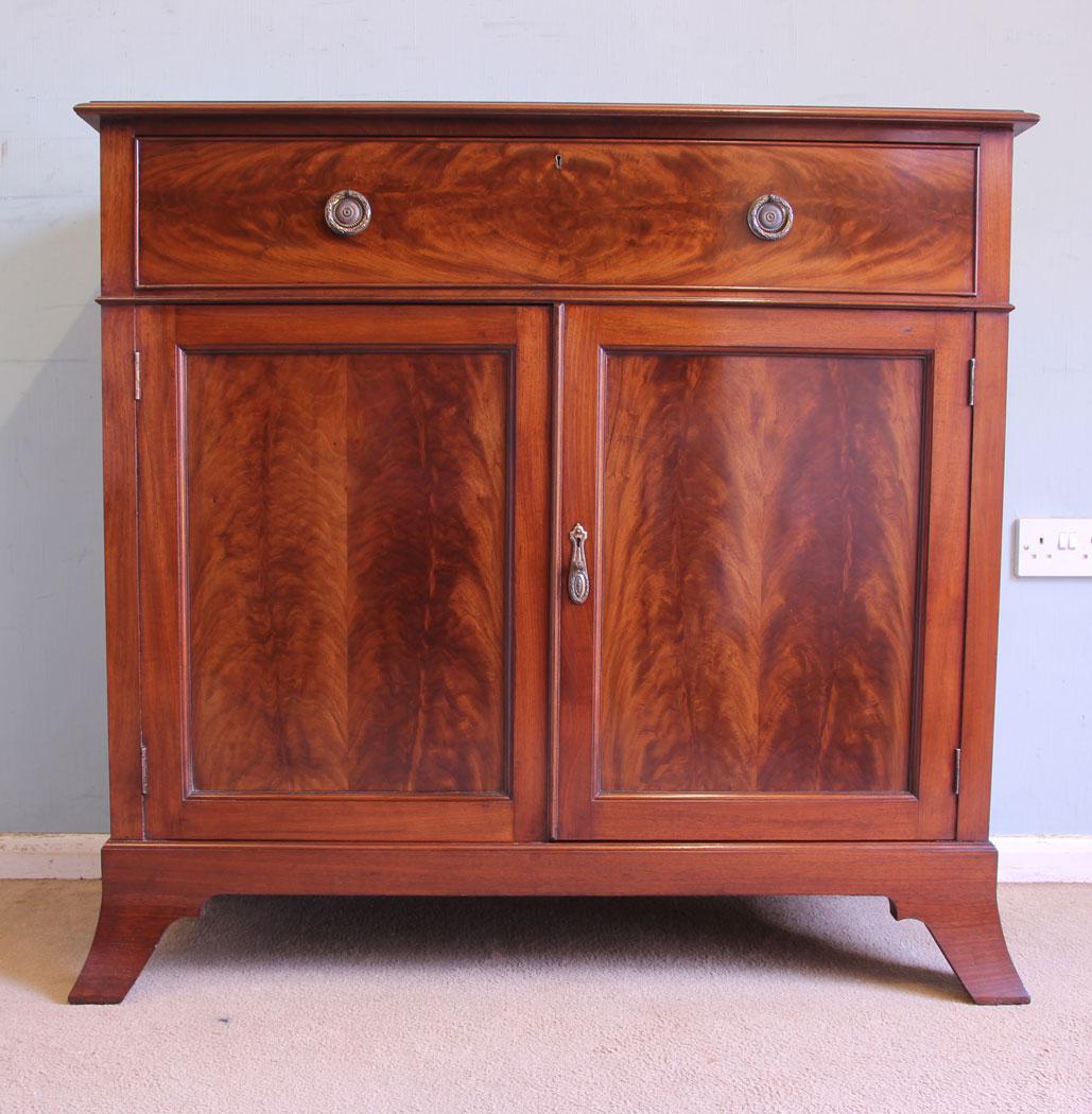 Antique Mahogany Georgian Style Chiffonier Sideboard Base c.1910 (1 of 12) Antique Mahogany Georgian Style Chiffonier Sideboard Base c.1910 (1 of 12)