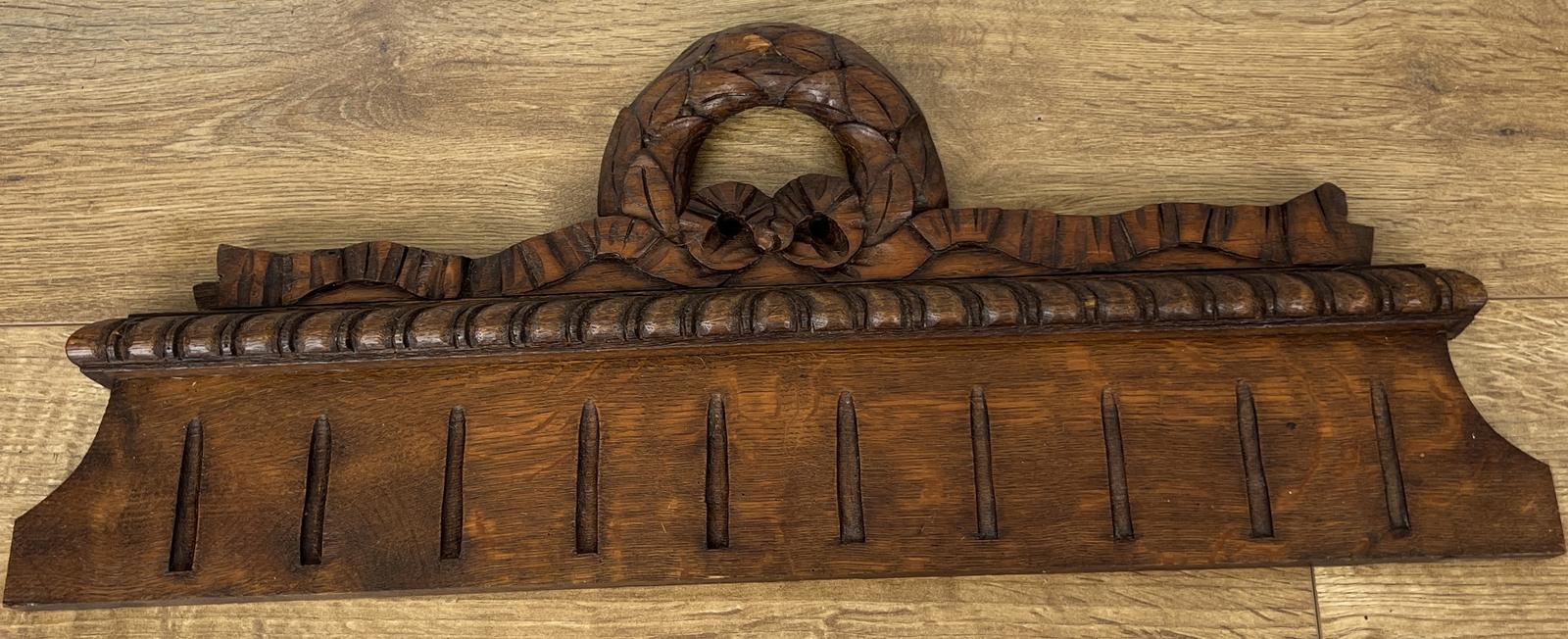 Pediment Antique French Style Oak Hand Carved Decorative Crest (1 of 9) Pediment Antique French Style Oak Hand Carved Decorative Crest (1 of 9)